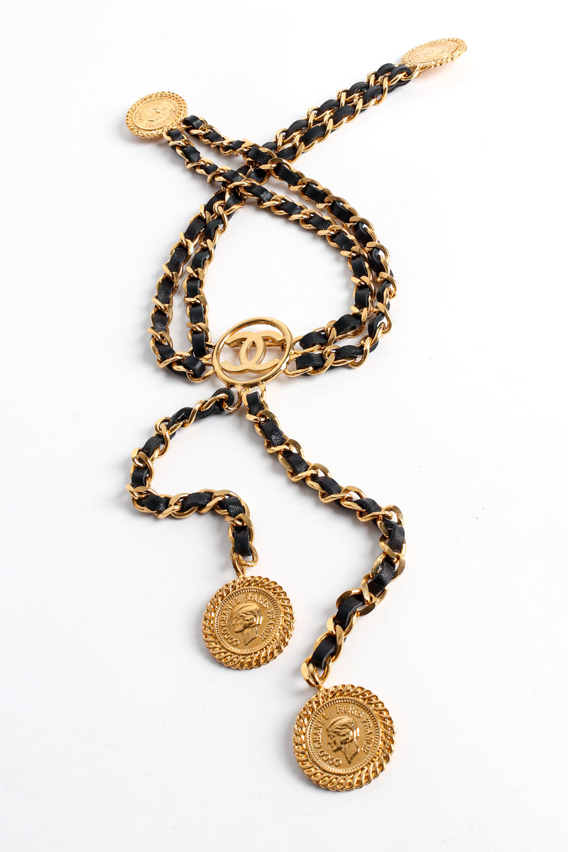 Chanel Pins & brooches Silvery ref.953613 - Joli Closet