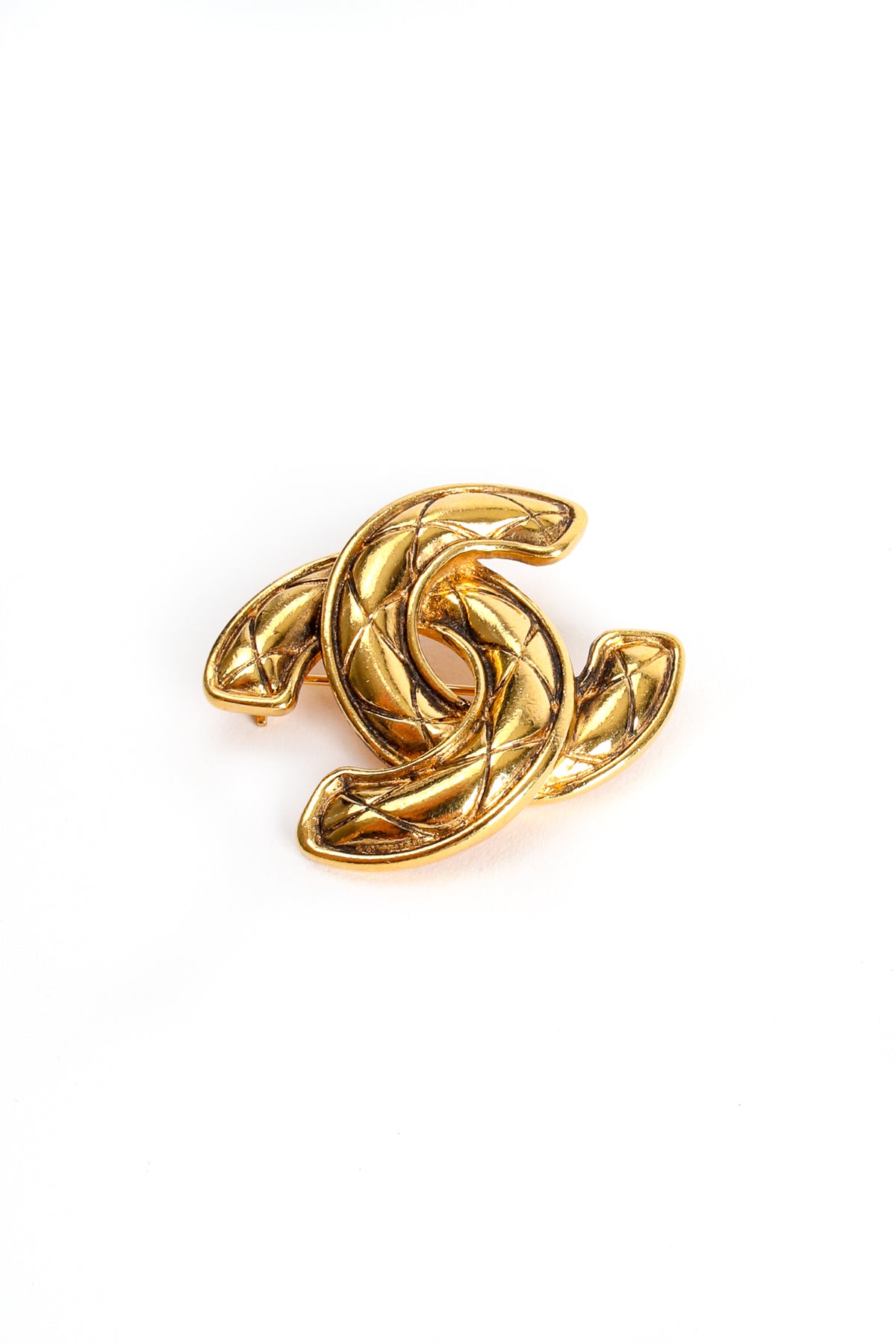 Vintage Chanel Quilted Interlocking CC Logo Brooch – Recess