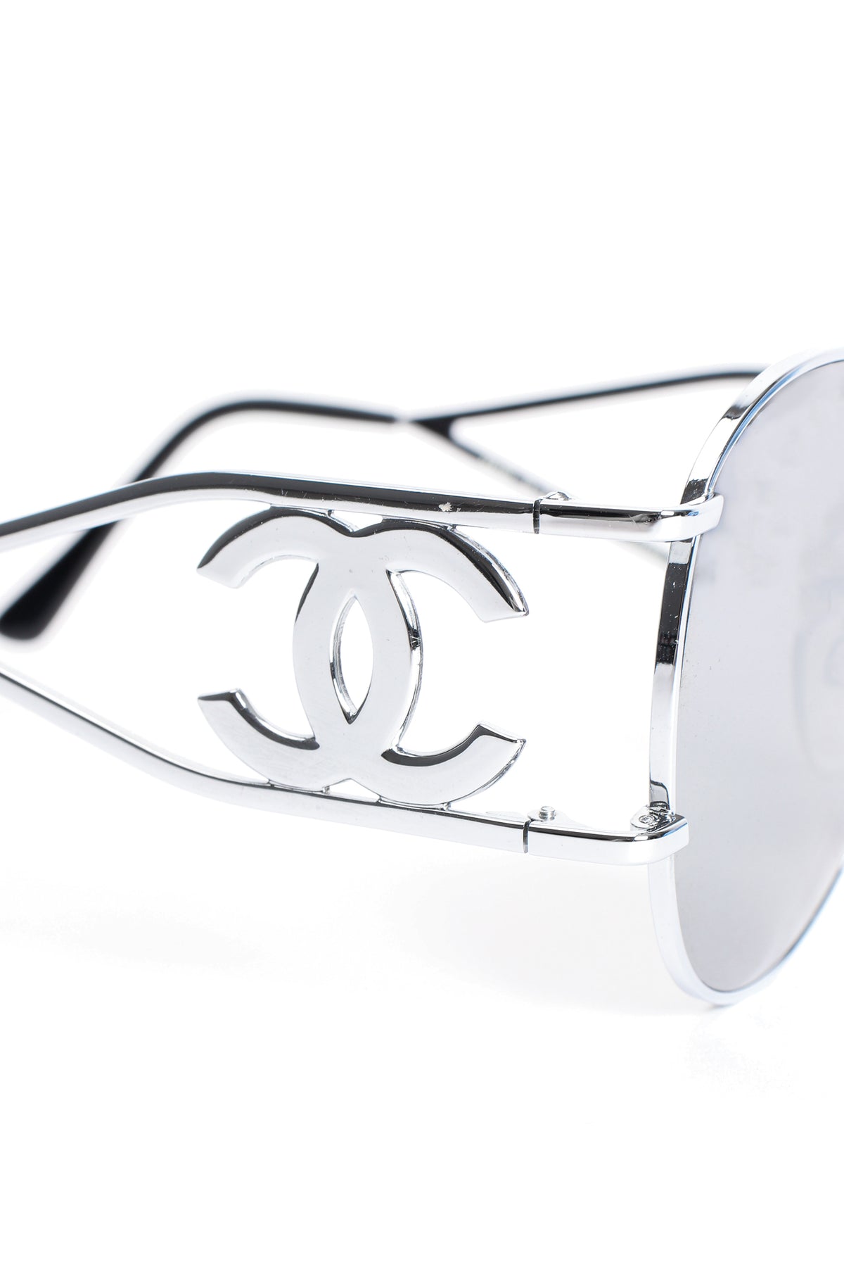 Vintage Chanel 1990s Miller Silver Mirror CC Sunglasses – Recess Vintage Chanel 1990s Miller Silver Mirror CC Sunglasses – Recess