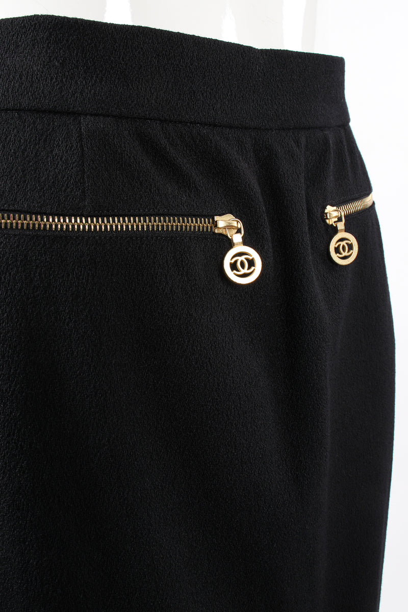 Vintage Chanel CC Logo Zipper Boucle Midi Skirt – Recess