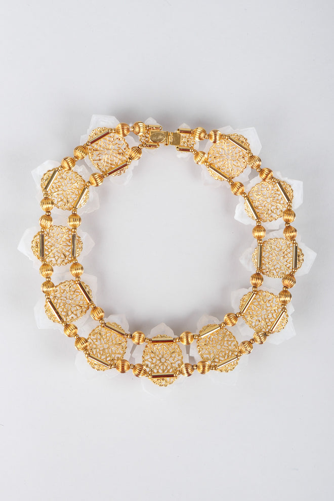 Recess Los Angeles Vintage William DeLillo Acrylic Pearly White Rock Crystal Gold Collar Necklace