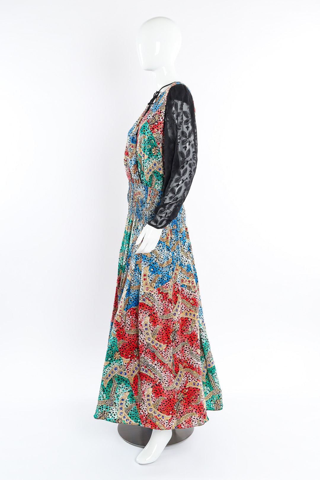 Printed silk dress by Diane Freis mannequin side @recessla