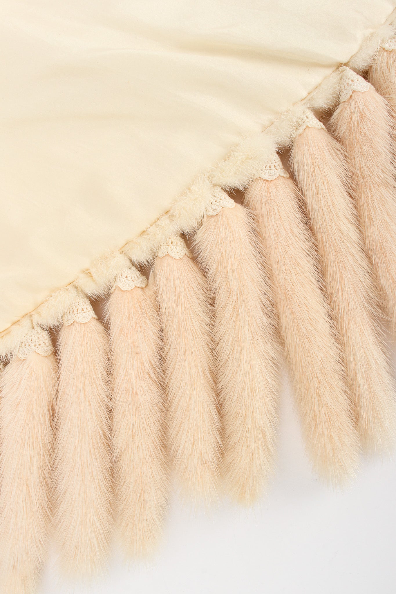 Vintage ExclusiFurs Fur Tail Drape Shawl lining/tail close up @ Recess LA