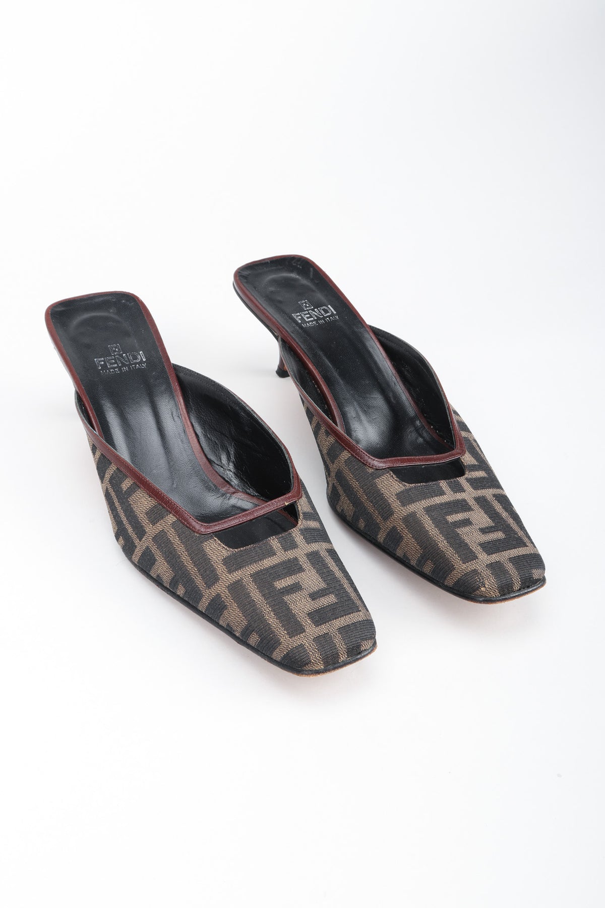 FENDI ズッカ ミュール Vintage Fendi Brown Zucca F Monogram Leather Sole Mules Square Toe
