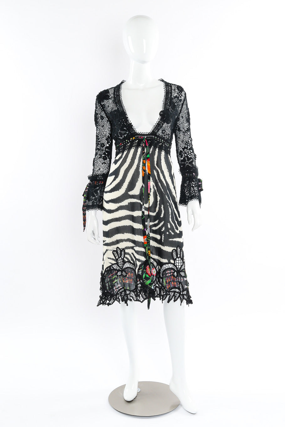 Lace and zebra print dress by Tom Ford for Gucci Mannequin photo. @recessla