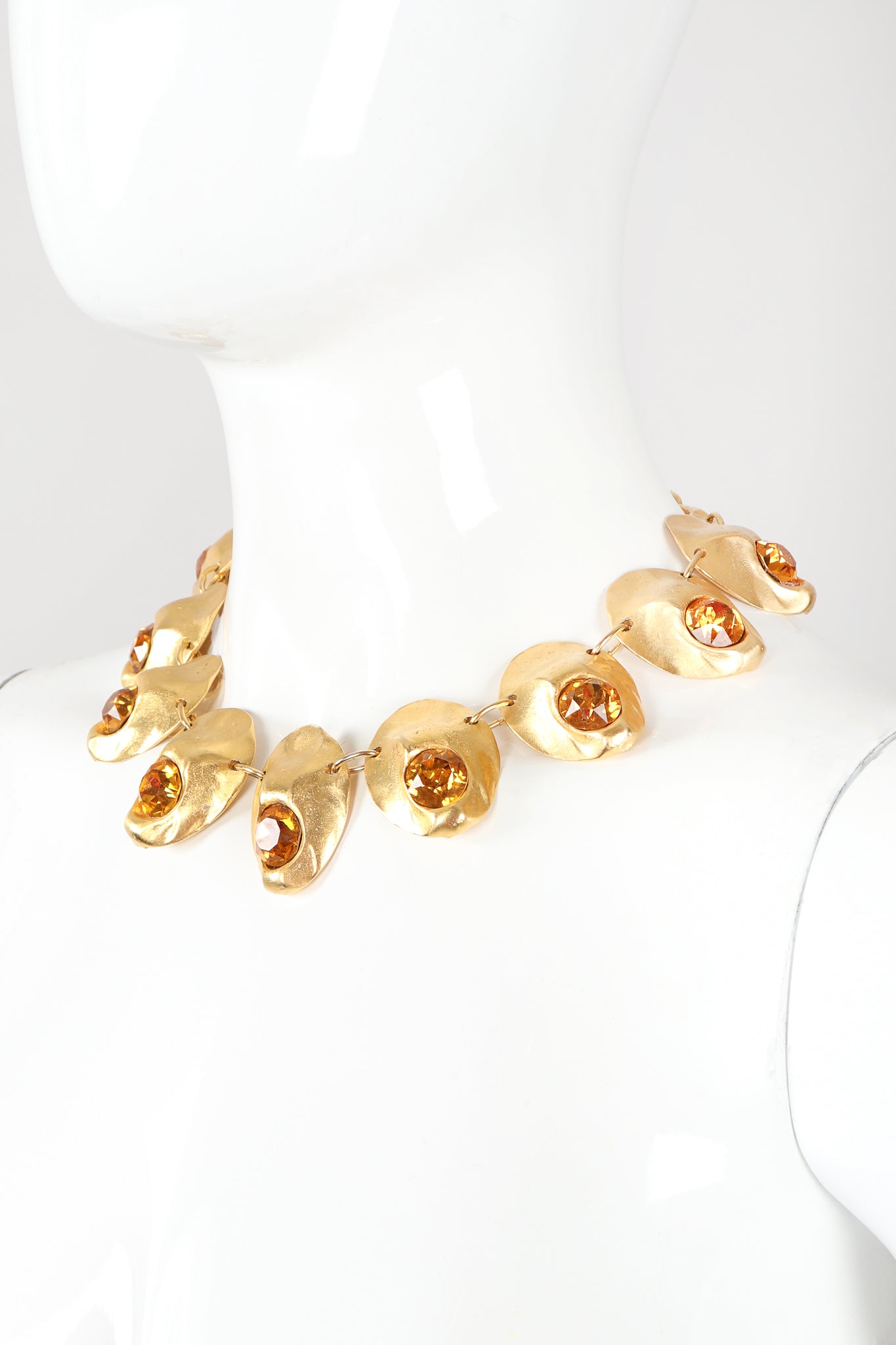 Recess Designer Consignment Vintage Signed Modernist Gold Oyster Collar Necklace & Earring Set