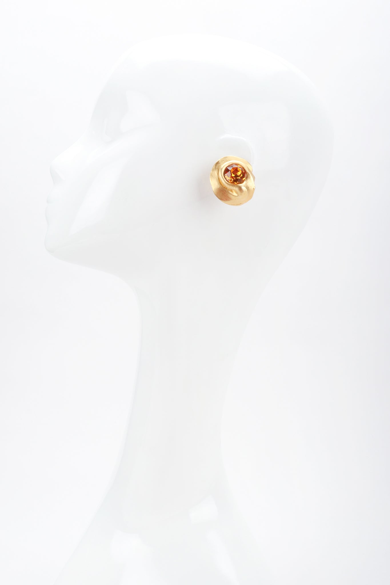 Recess Designer Consignment Vintage Signed Modernist Gold Oyster Collar Necklace & Earring Set