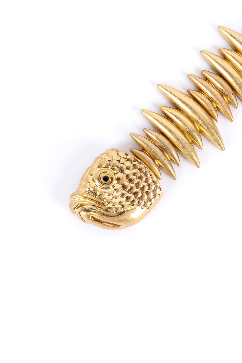 Gold metal fish spine vintage chain belt head close @recessla