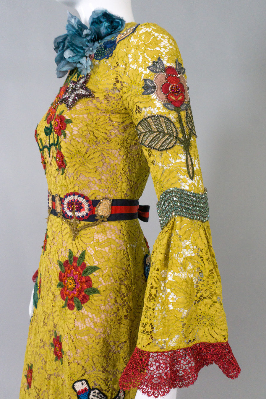Gucci Cruise 2016 Look 15 Runway Embellished Lace Gown – Recess