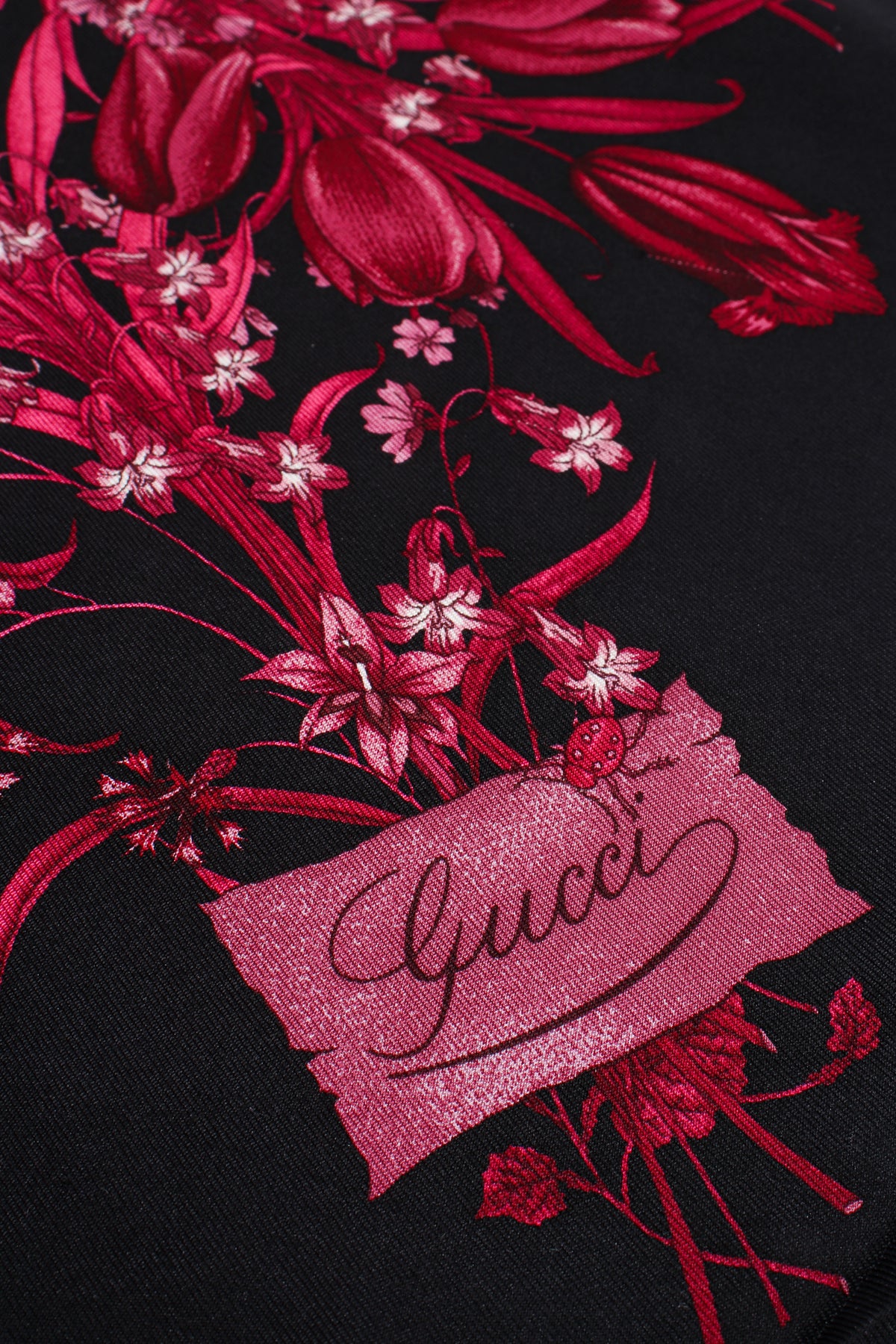 Vintage Gucci Burgundy Mono Flora Silk Scarf – Recess
