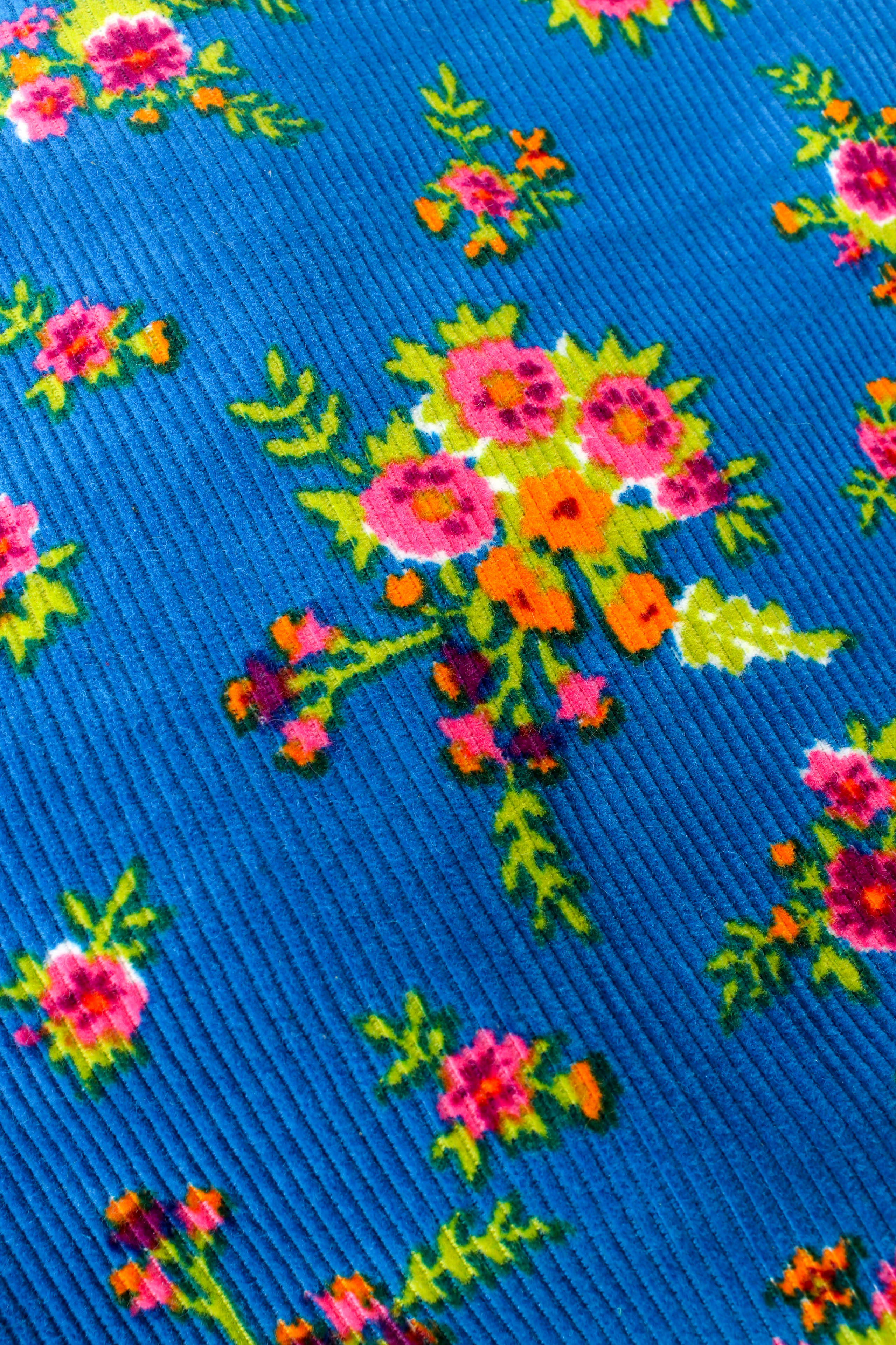 Gucci 2017 Pre-Fall Floral Cropped Corduroy Pant floral print detail  @ Recess LA 