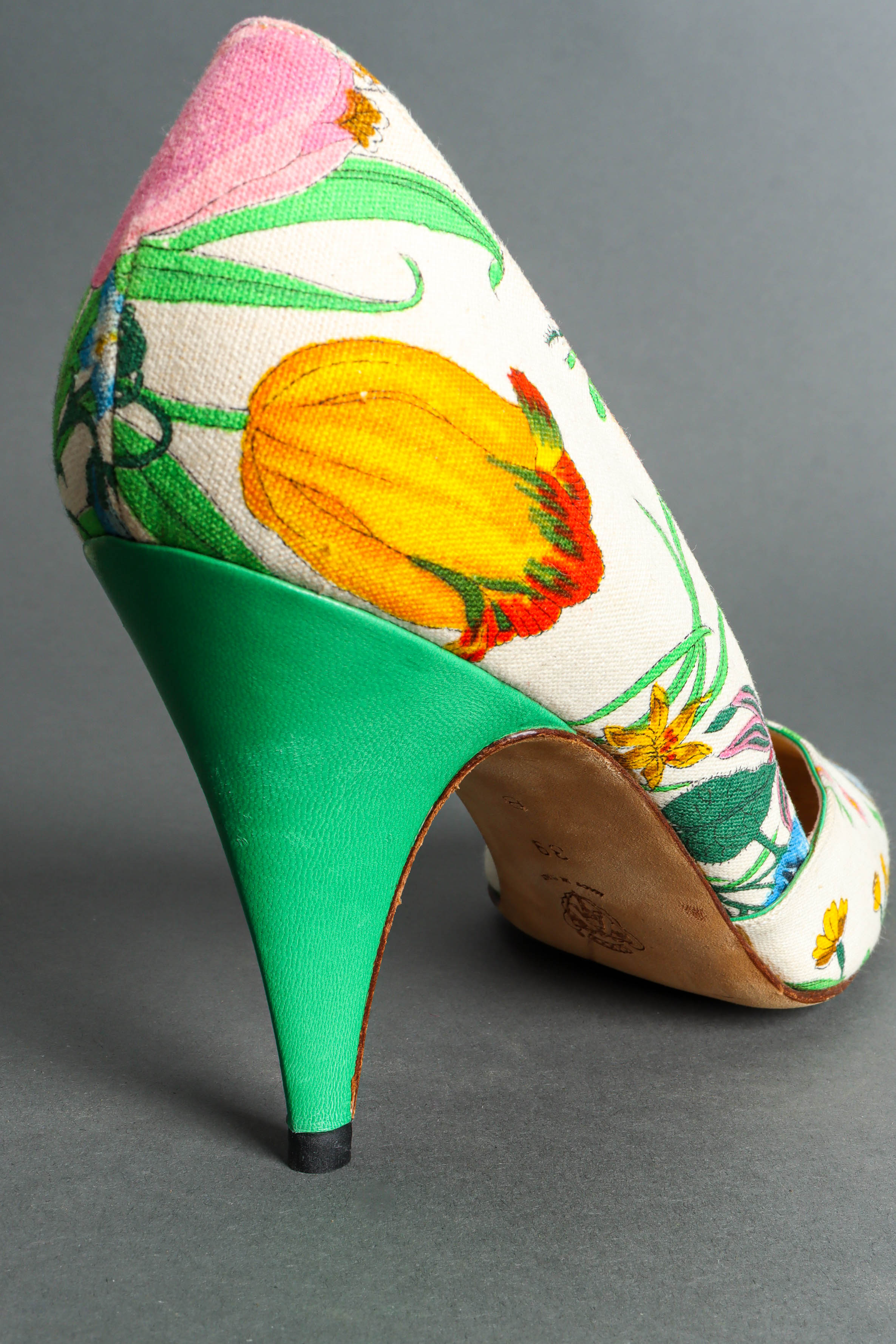 Vintage 1980 Gucci Botanical Floral Green Heels R heel @ Recess LA