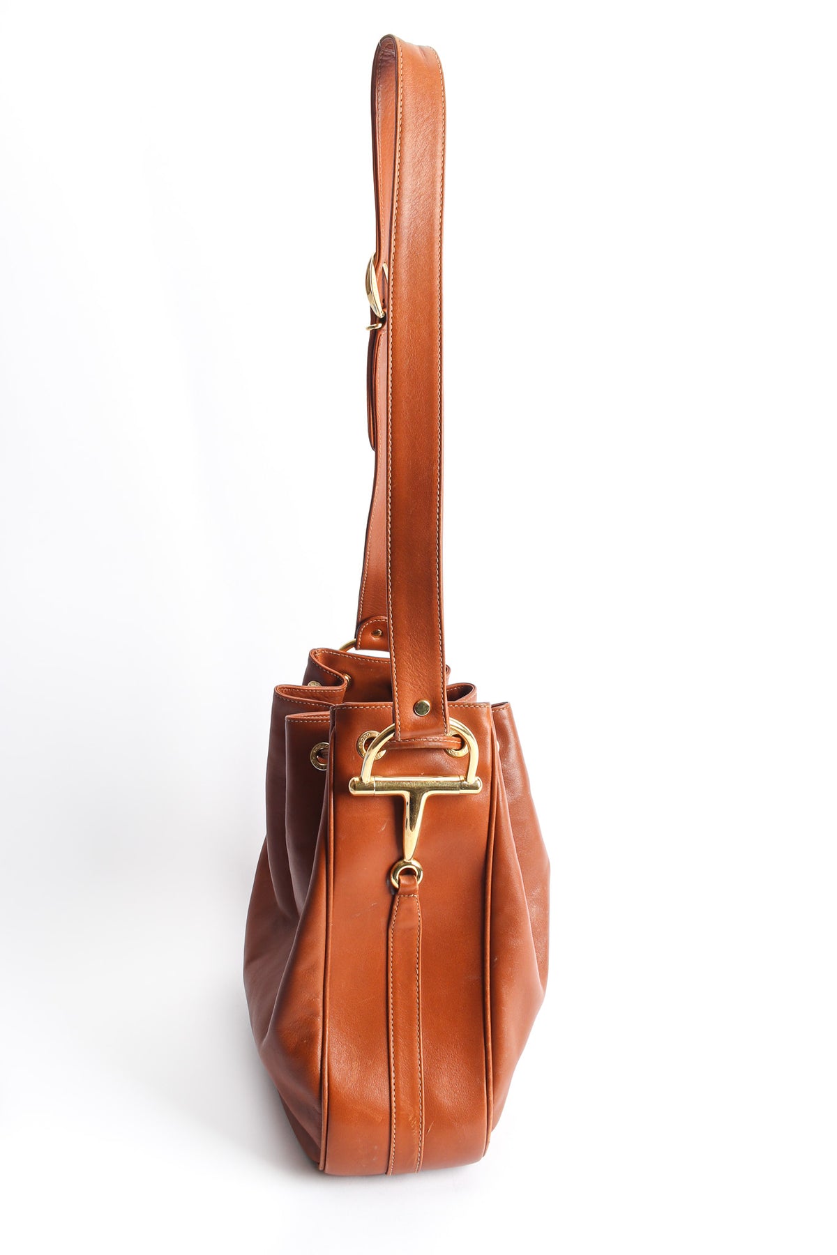Guccisoftbrownleathergoldhardw