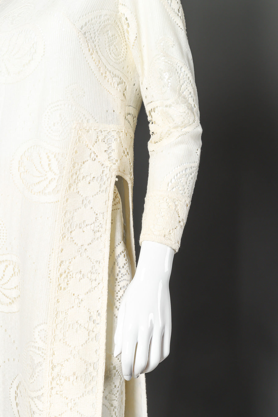 Rebecca for I. Magnin & Co. embroidered tunic and set sleeve detail @recessla