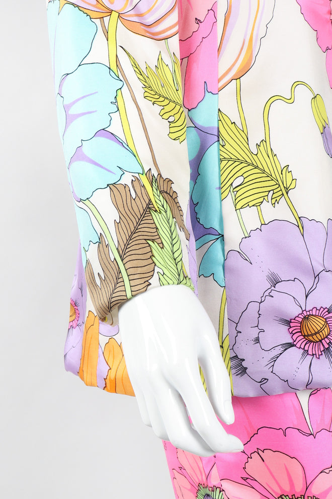 Recess Los Angeles Vintage B.H. Wragge I.Magnin Floral Print Silk Pajama Jacket & Pant Suit Set