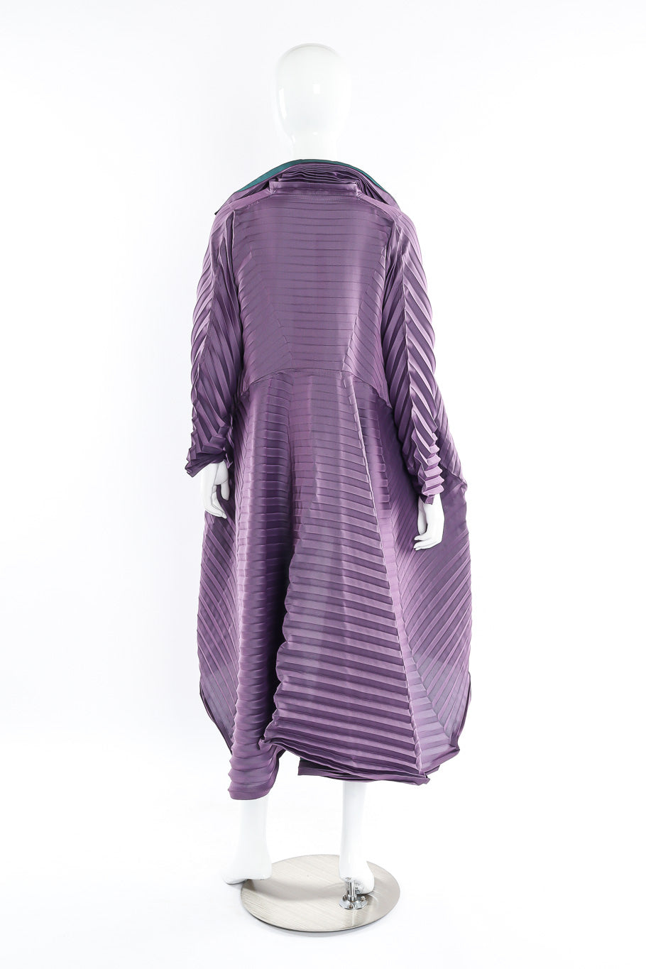 Pleated Issey Miyake Contrast Coat on Mannequin @recessla