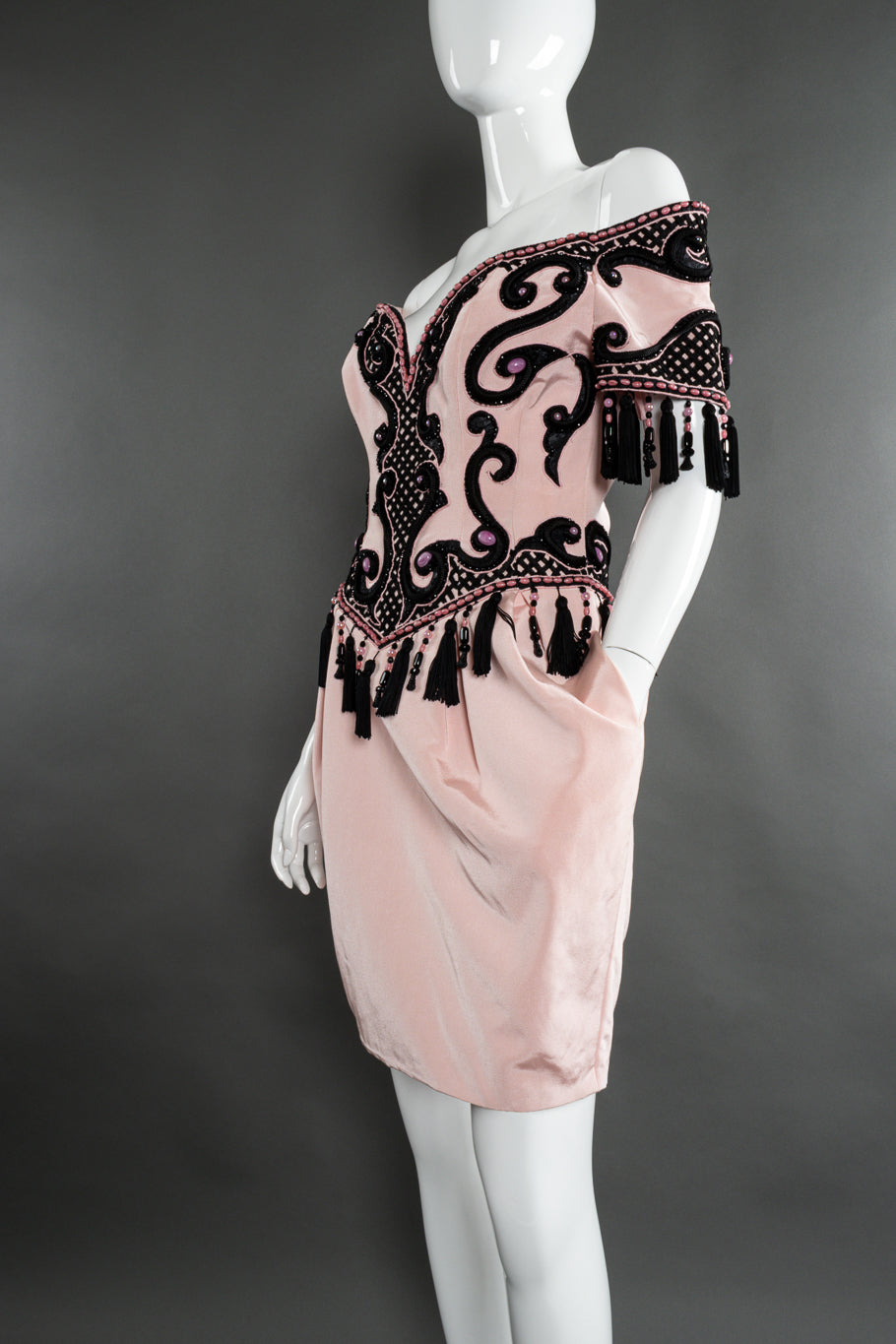 Decorative tassel dress by Isabelle Allard mannequin close side @recessla