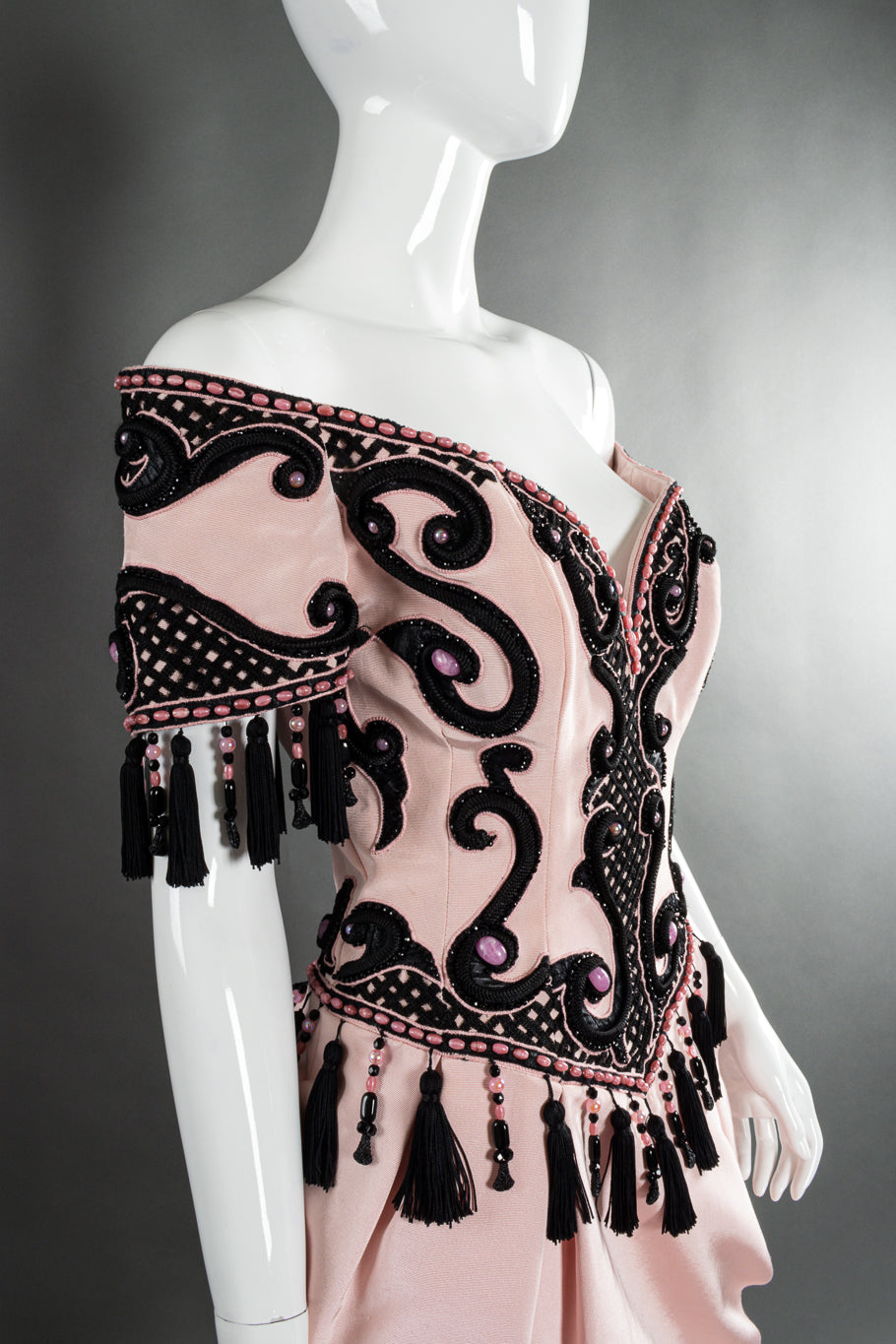 Decorative tassel dress by Isabelle Allard mannequin close side @recessla