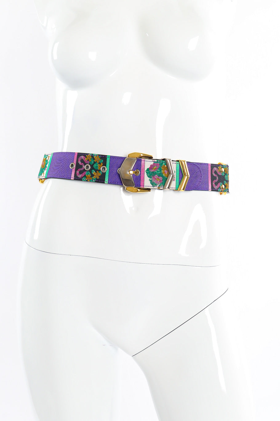 Canvas coated leather belt by Istante mannequin front @recessla