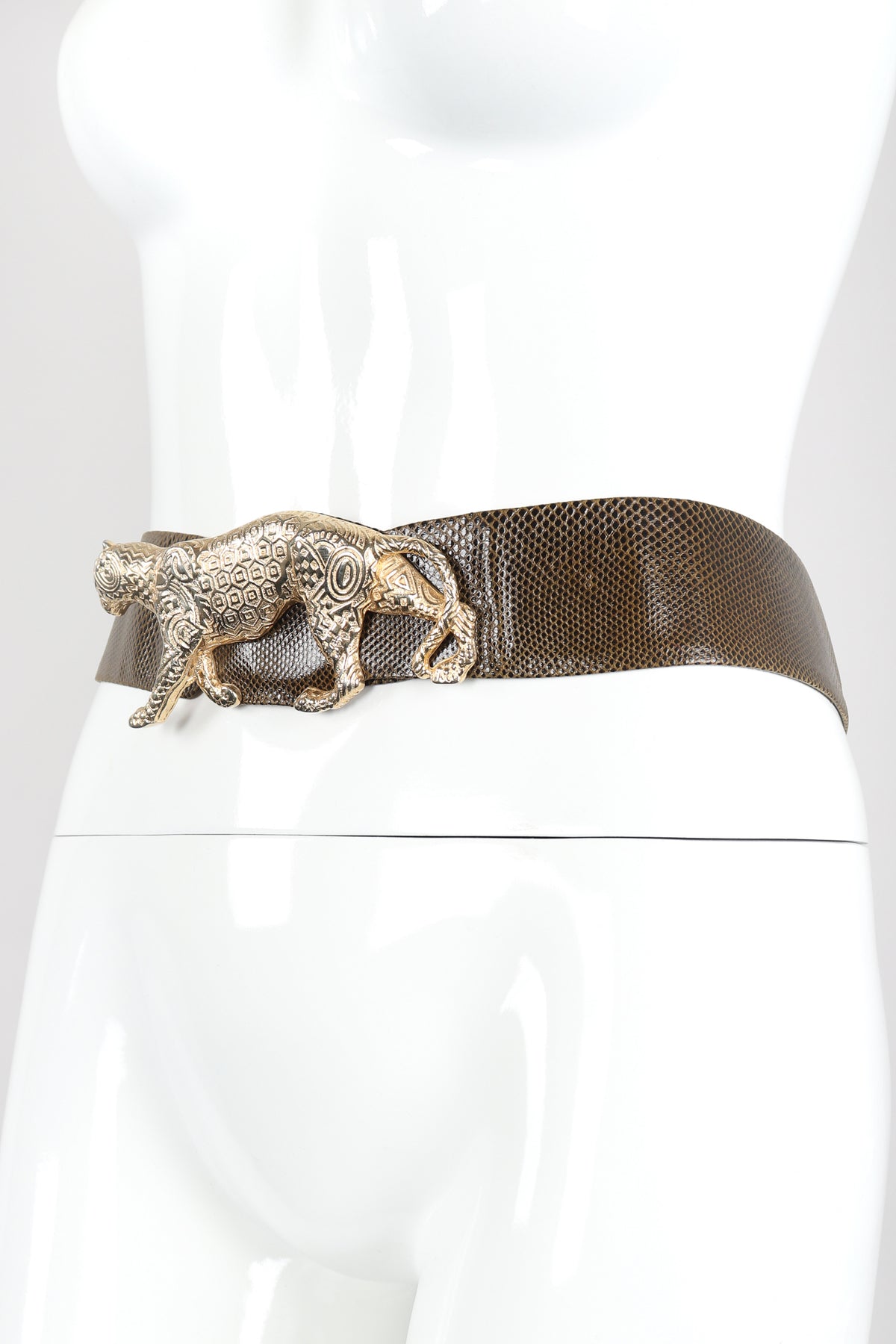 Judith Leiber Nude lizard Belt with Ornate Gold Floral Buckle Judith Leibe Lizard Leather Gold Chain Turnlock Bondage Belt  main image 4