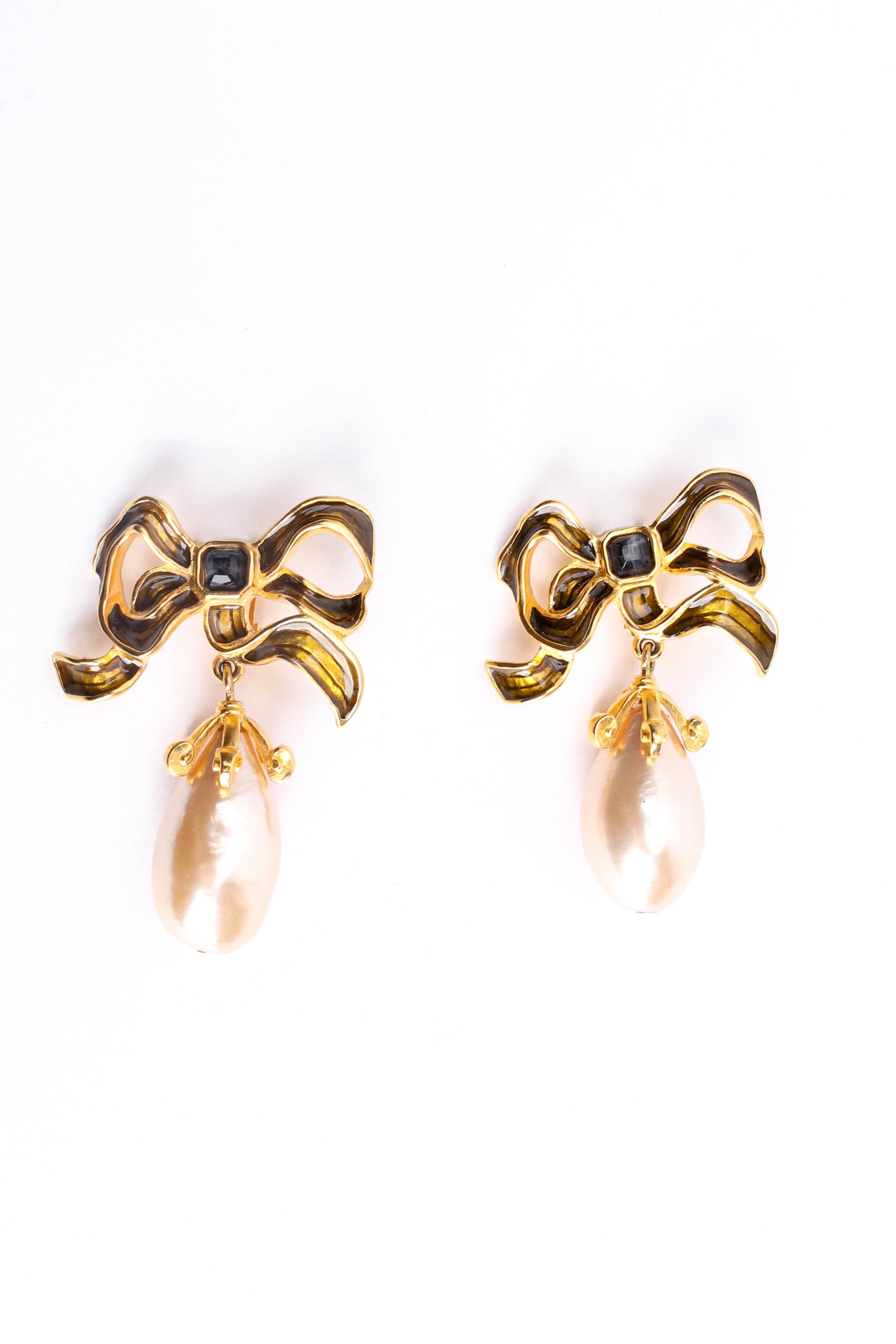 Vintage Karl Lagerfeld Flowy Ribbon Pearl Drop Earrings side by side @ Recess LA