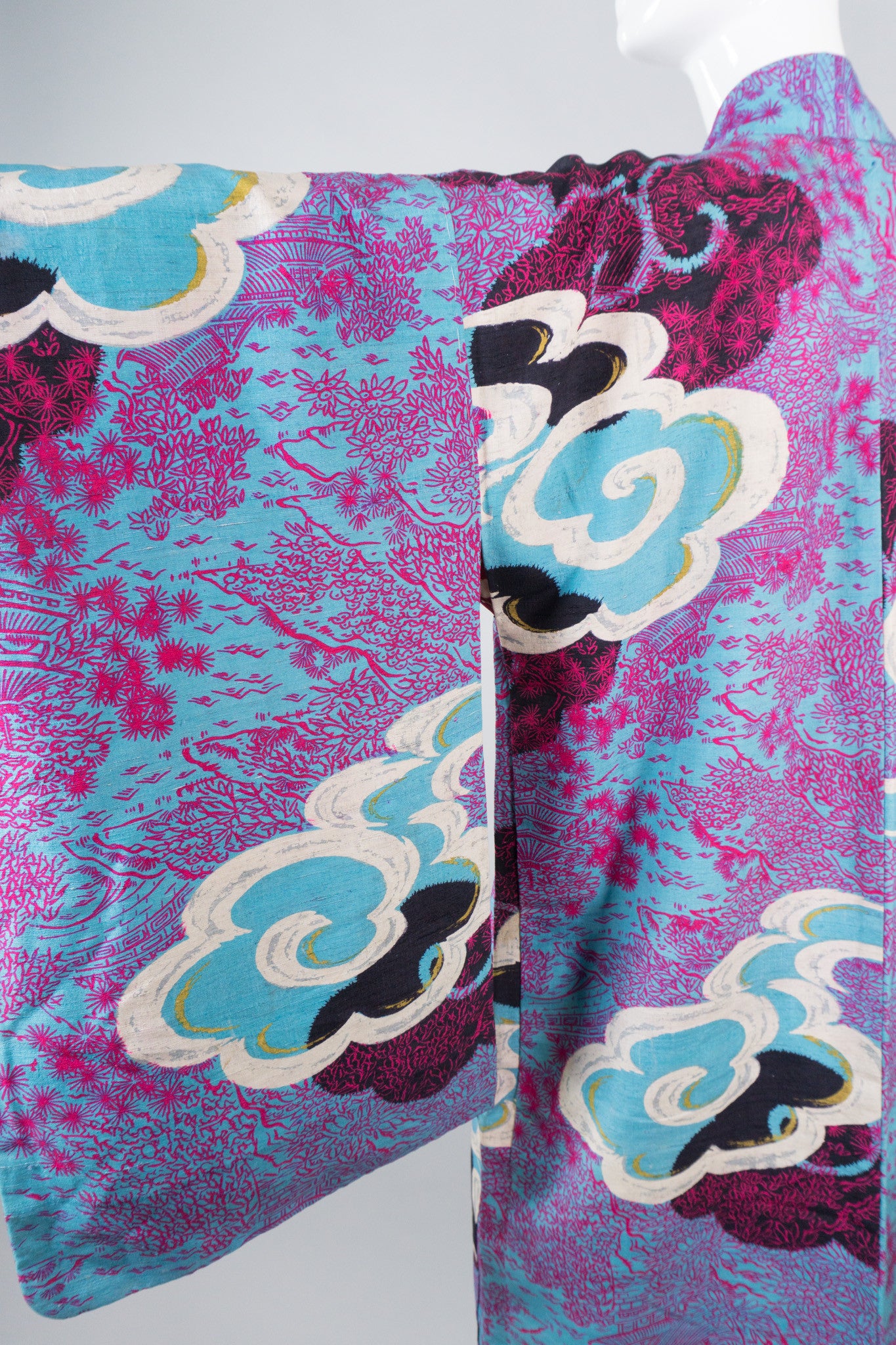 Japanese Cloud Village Vintage Kimono