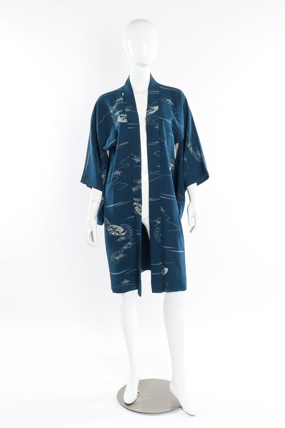 Stormy seas fan kimono mannequin full front arms down @recessla