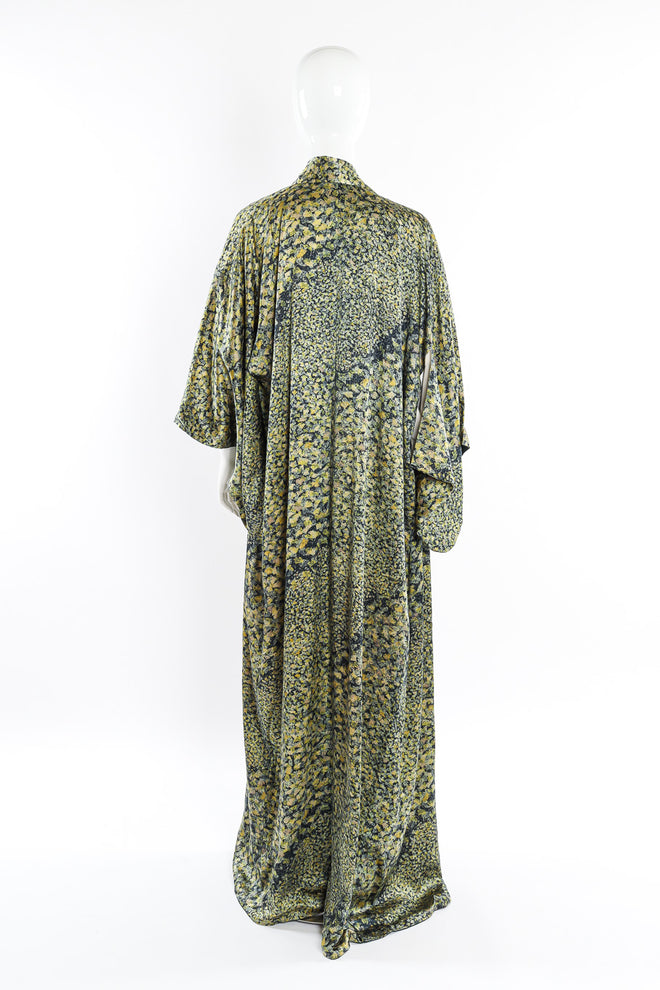 Japanese Abstract Kimono Robe on Mannequin @recessla