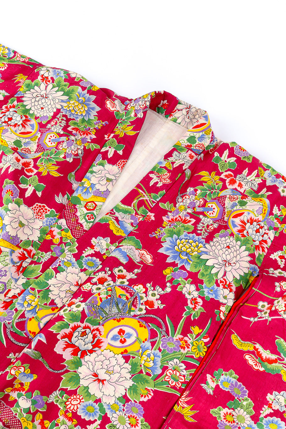 Japanese Lily Blossom Lantern kimono flat lay closed @recessla