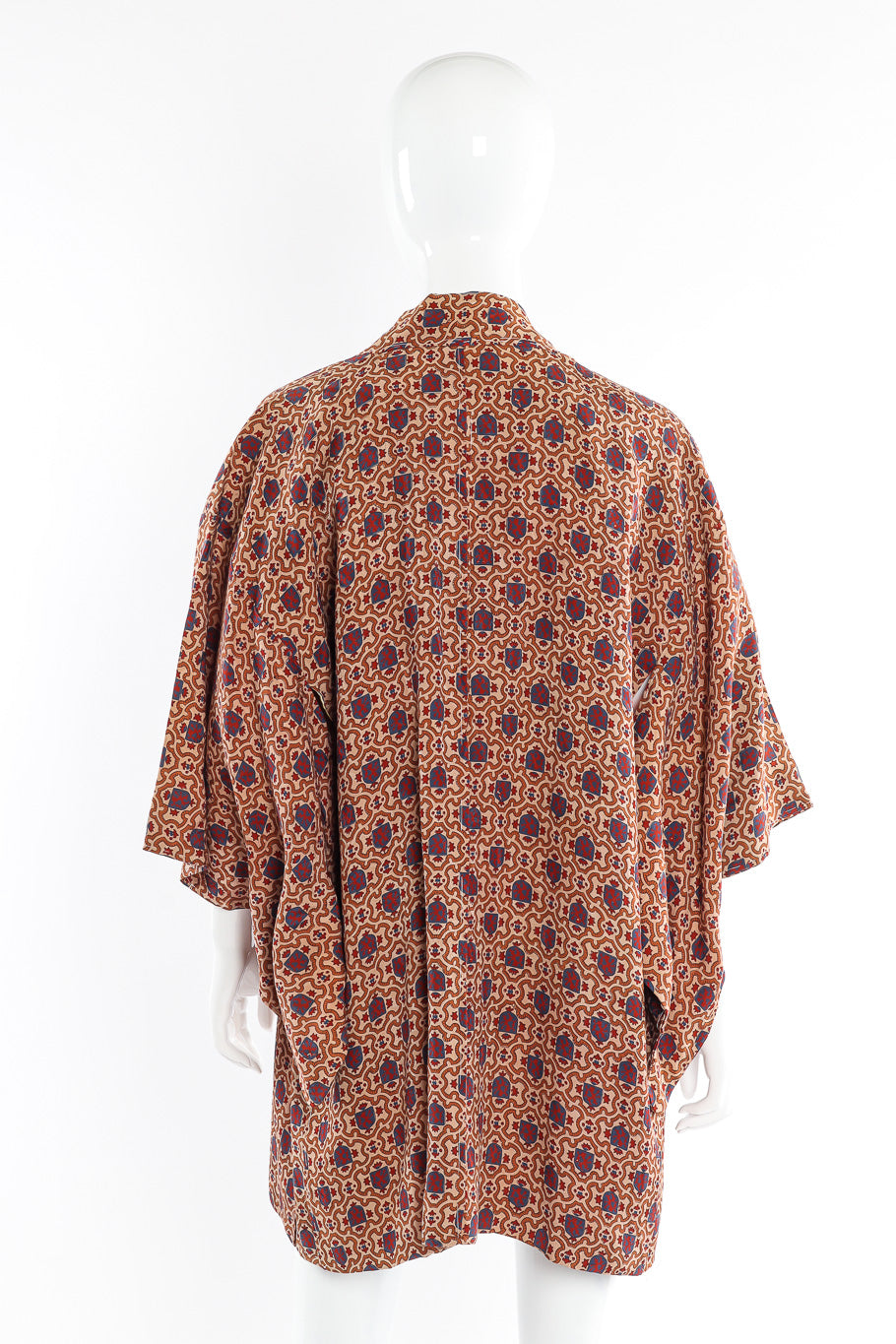 Jacquard crest kimono mannequin back @recessla