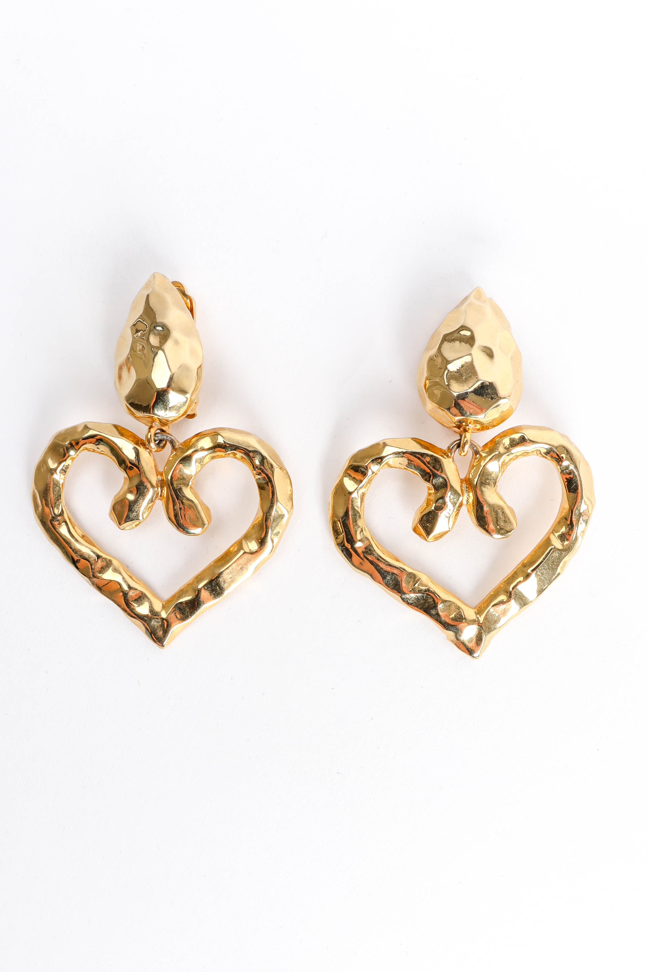 Vintage Les Bernard Hammered Heart Drop Earrings pair front @ Recess Los Angeles