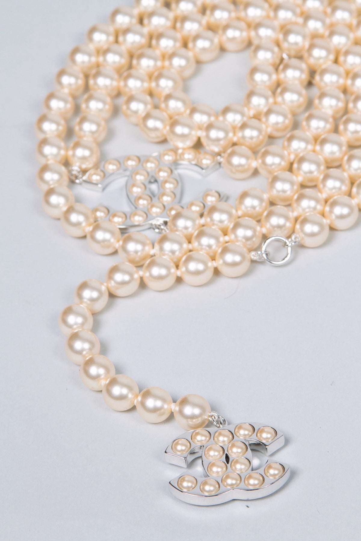 Chanel Pearl CC Logo Chain Belt 332 333 Set Gold CHANEL Pearl Belt-Necklace Double Strand CC Logo Charm C  main image 2