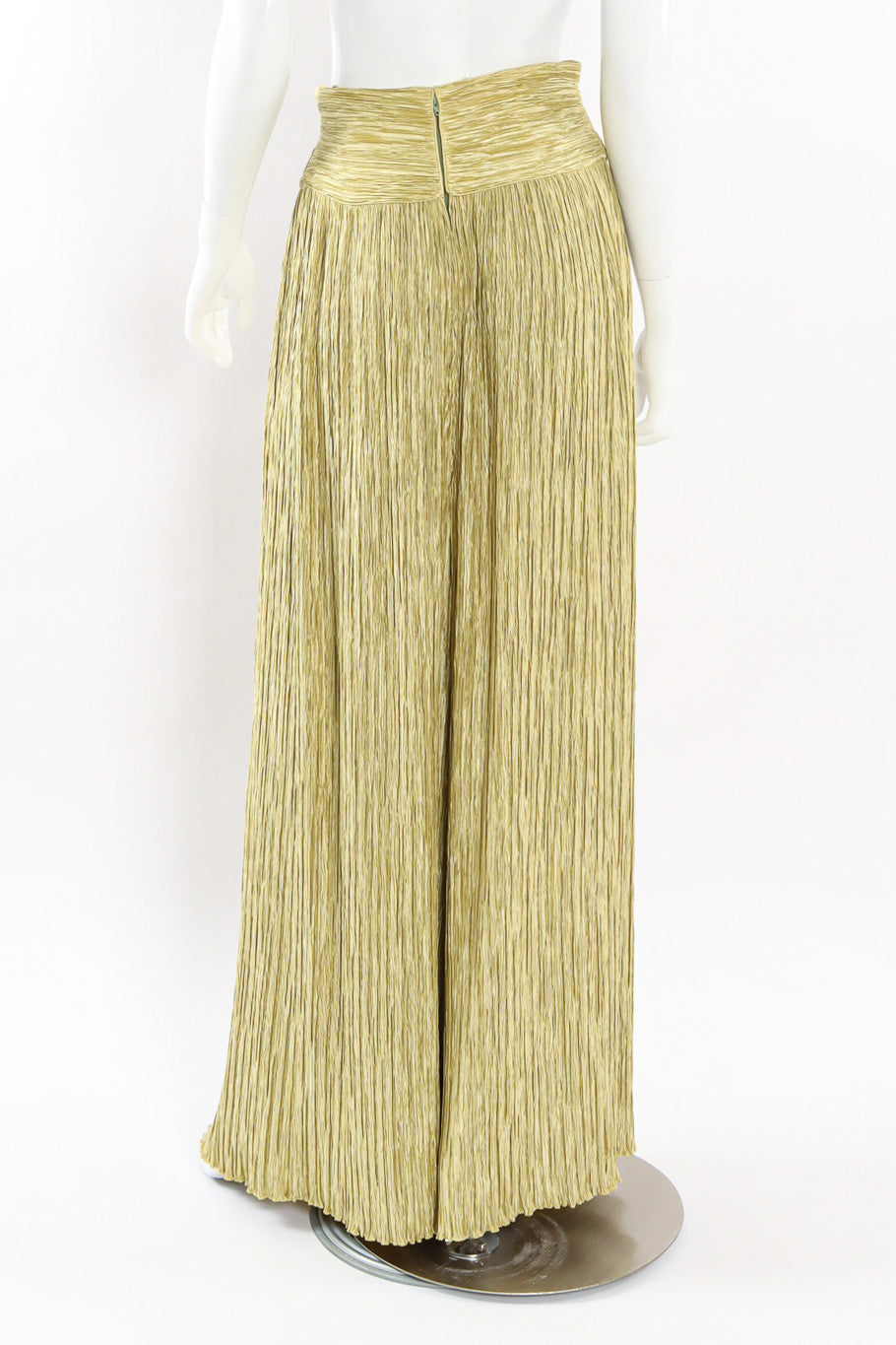 Palazzo pant by Mary McFadden Couture mannequin back @recessla