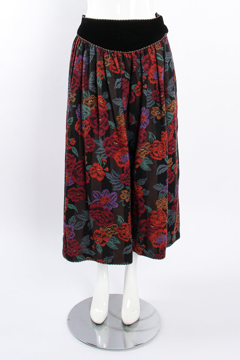 Vintage Miss O Oscar de la Renta Floral Paisley Skirt Set on Mannequin front @ Recess LA