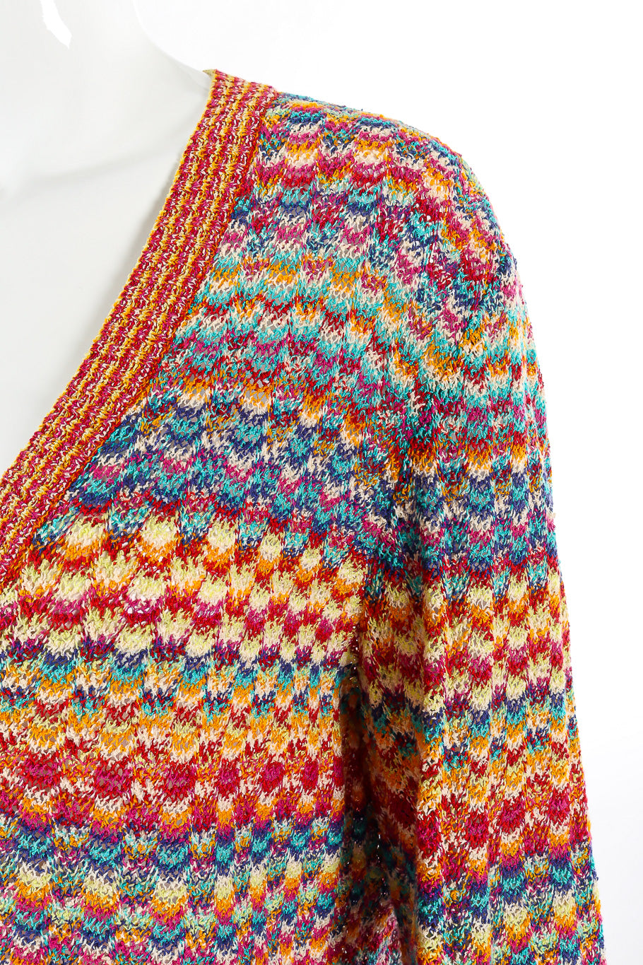Scallop stripe classic knit 2 piece set by Missoni mannequin shoulder detail close @recessla