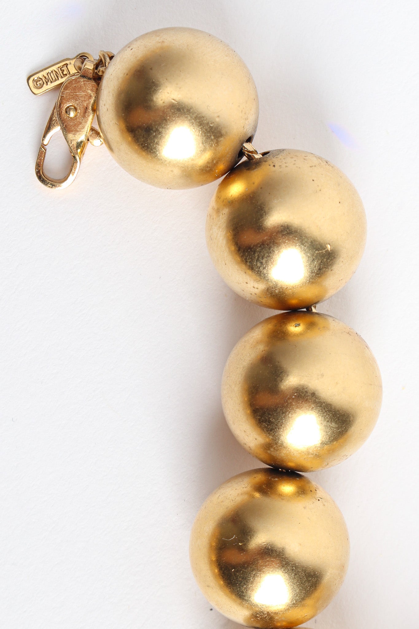Vintage Monet Leaf Pendant Beaded Necklace light marks on bead/hang tag @ Recess LA
