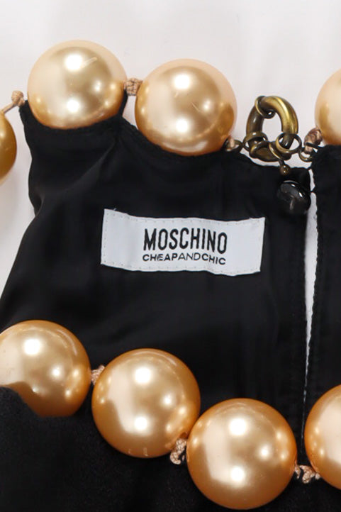 Champagne pearl collar cocktail dress by Moschino close up pearl neckline @recessla