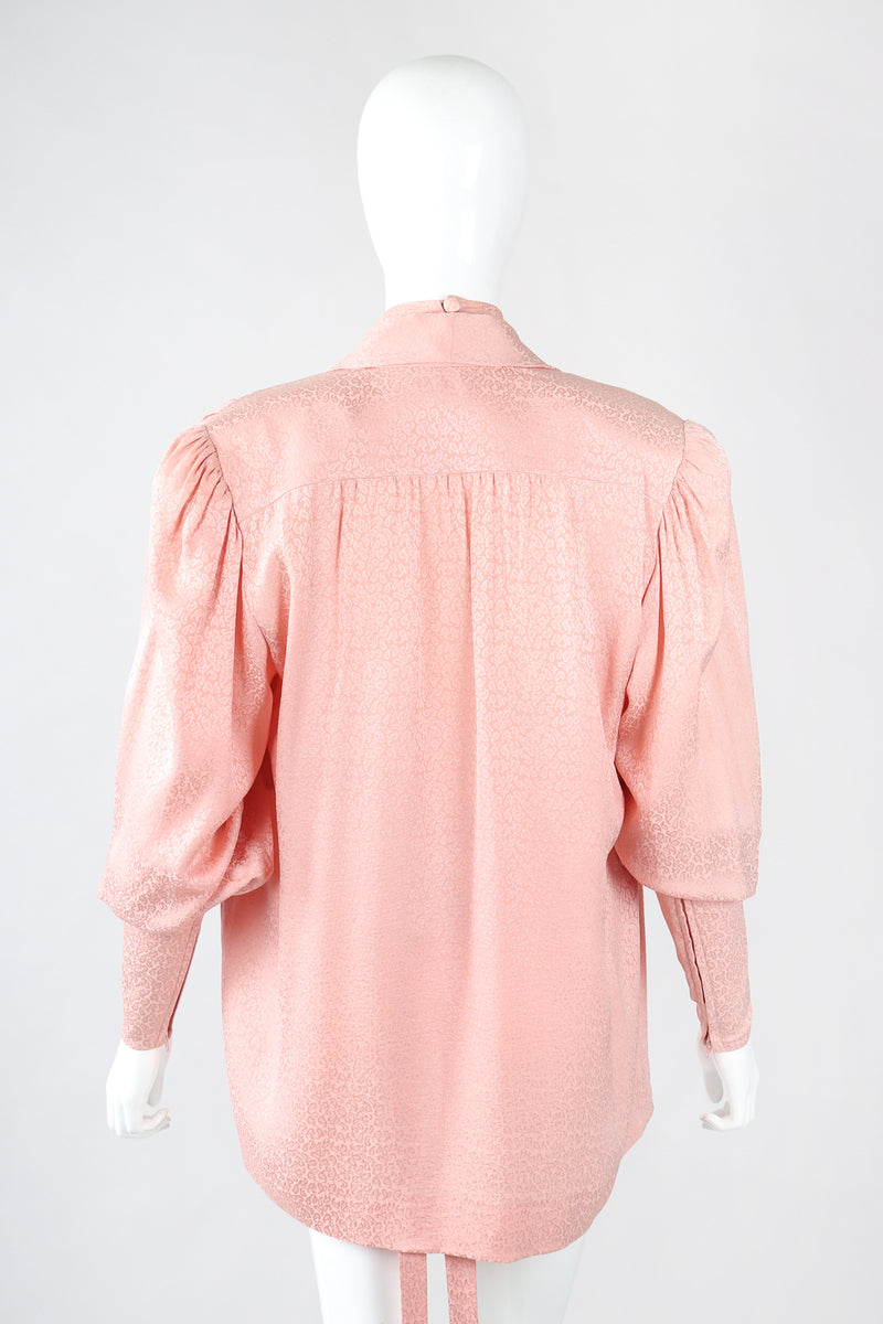 Recess Designer Consignment Vintage Millennial Pink Silk Three-Piece Halter Skirt Set Los Angeles Resale