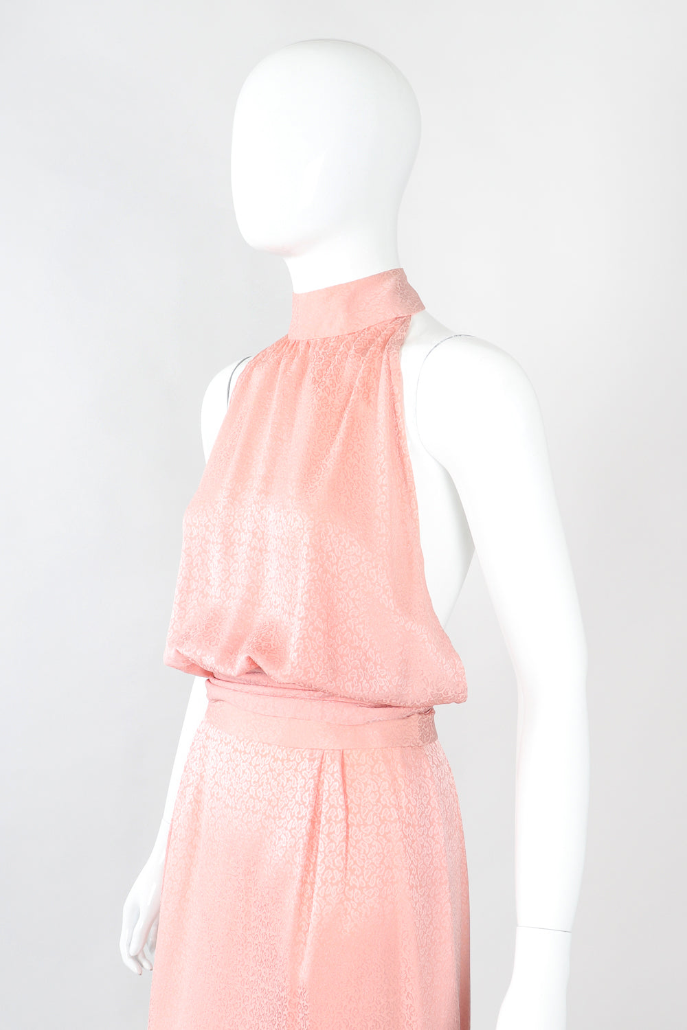 Recess Designer Consignment Vintage Millennial Pink Silk Three-Piece Halter Skirt Set Los Angeles Resale