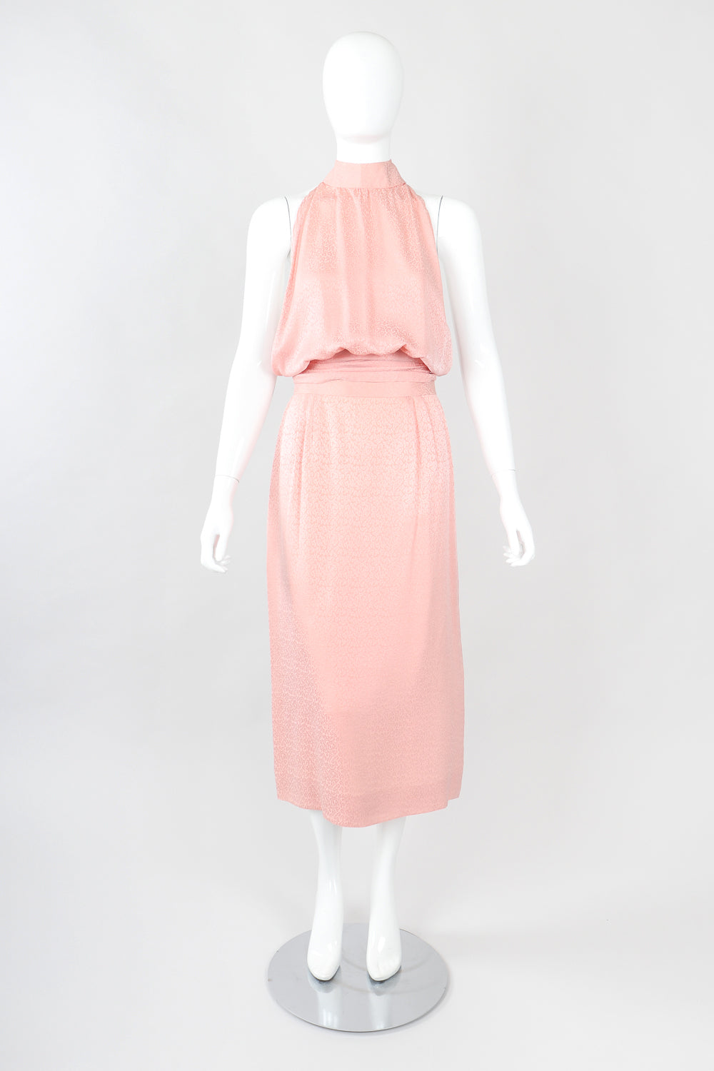 Recess Designer Consignment Vintage Millennial Pink Silk Three-Piece Halter Skirt Set Los Angeles Resale