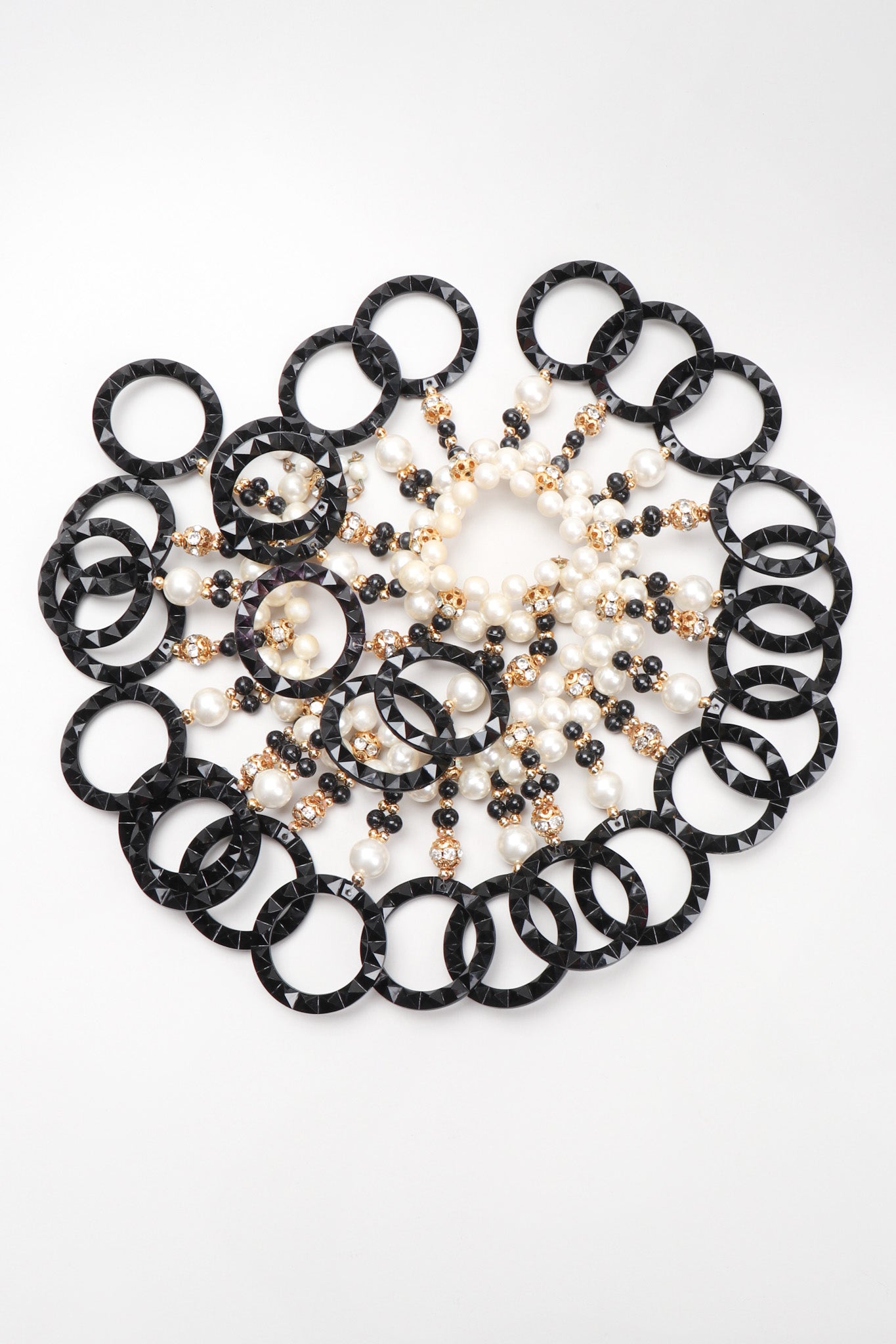 Recess Los Angeles Vintage Pearl Lucite Ring Collar Necklace