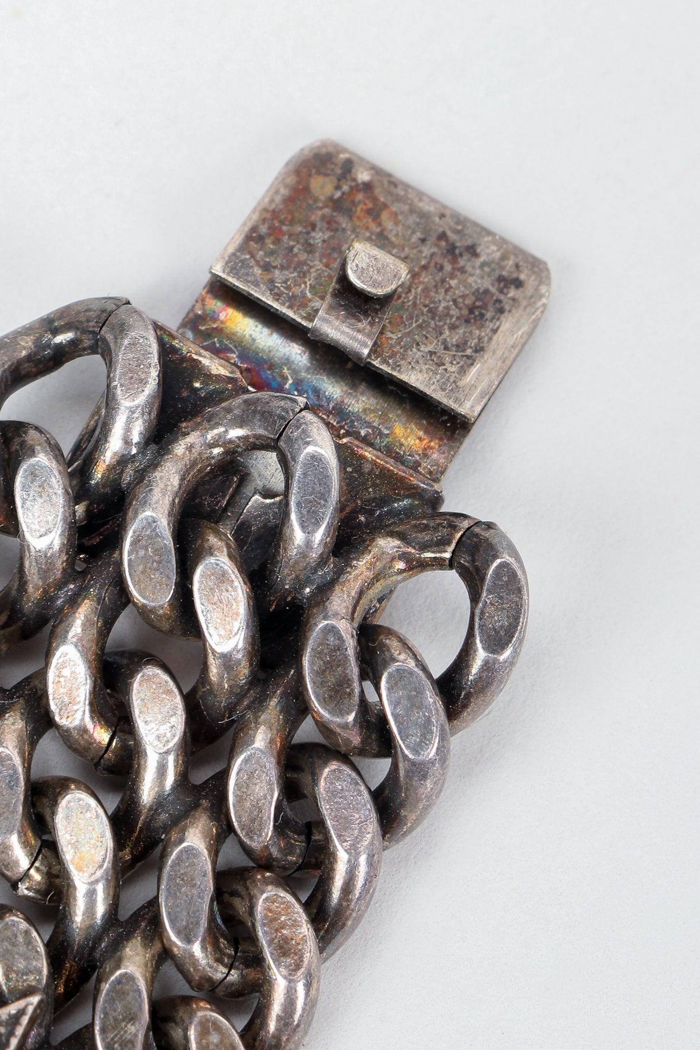 Vintage Unsigned Pink Stars Oxidized Chain Link Bracelet Closure detail