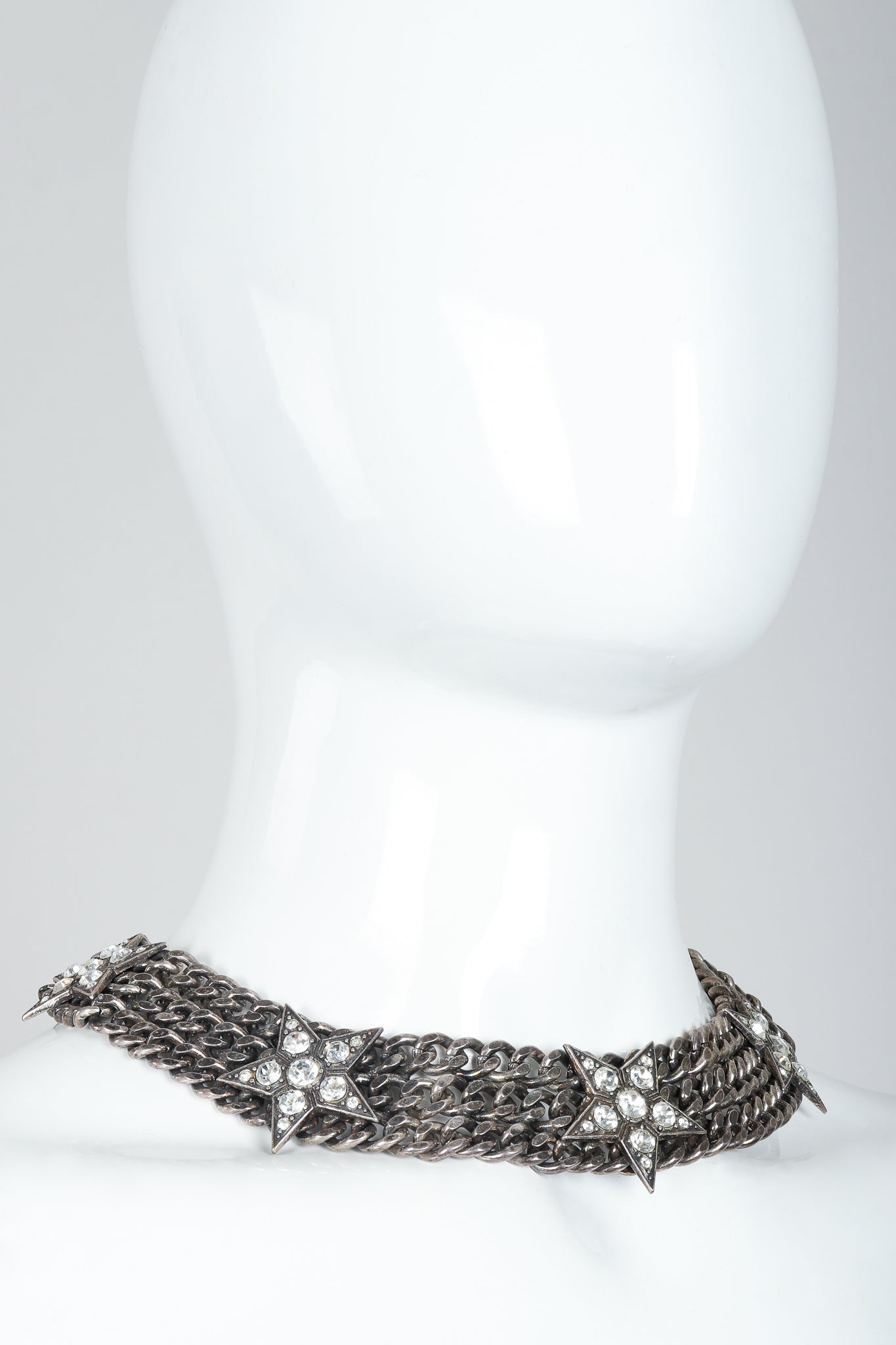 Vintage Unsigned Starry Curb Chain Collar Necklace on Mannequin