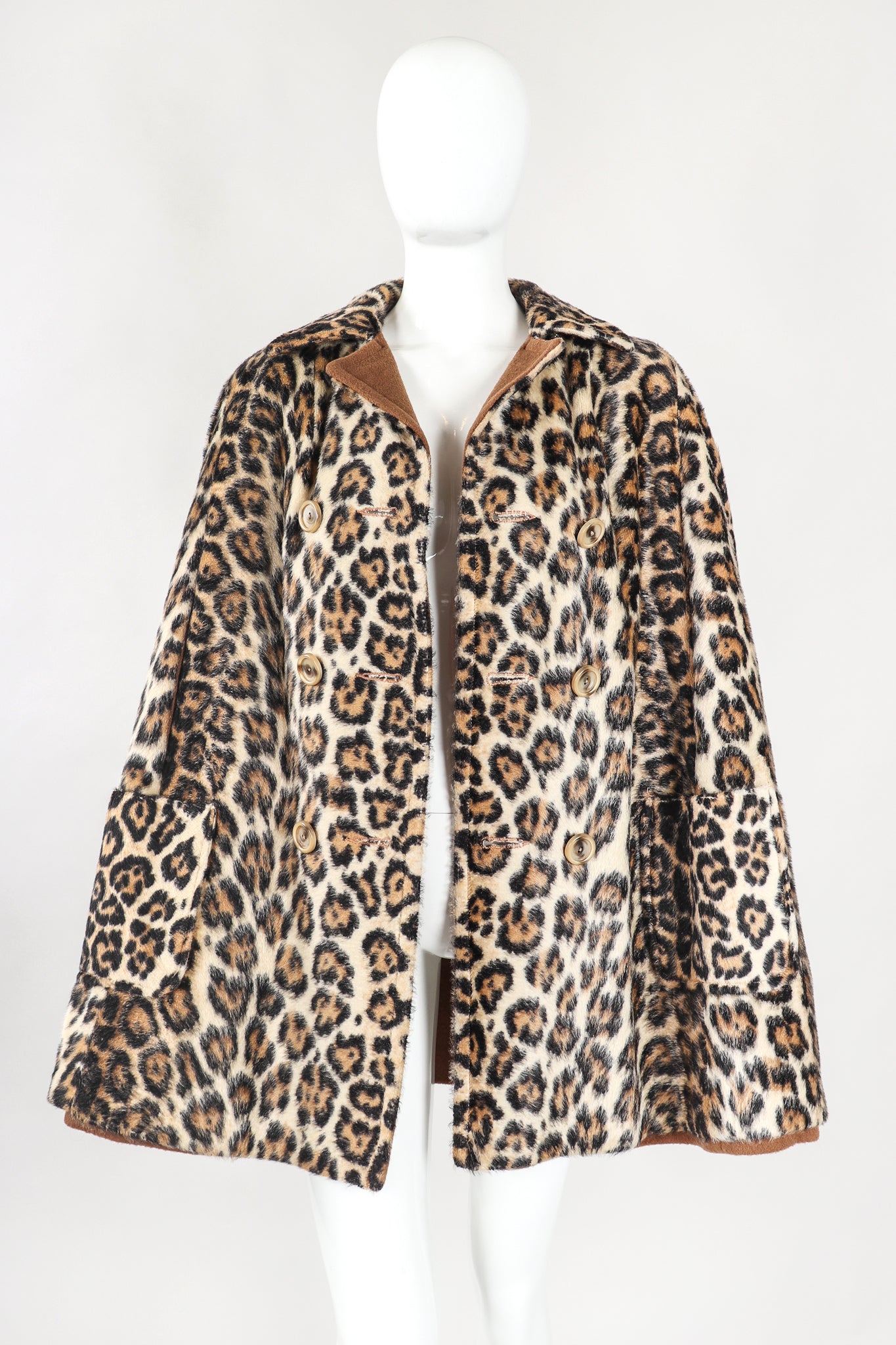 Recess Designer Consignment Vintage Faux Leopard Reversible Cape Los Angeles Resale