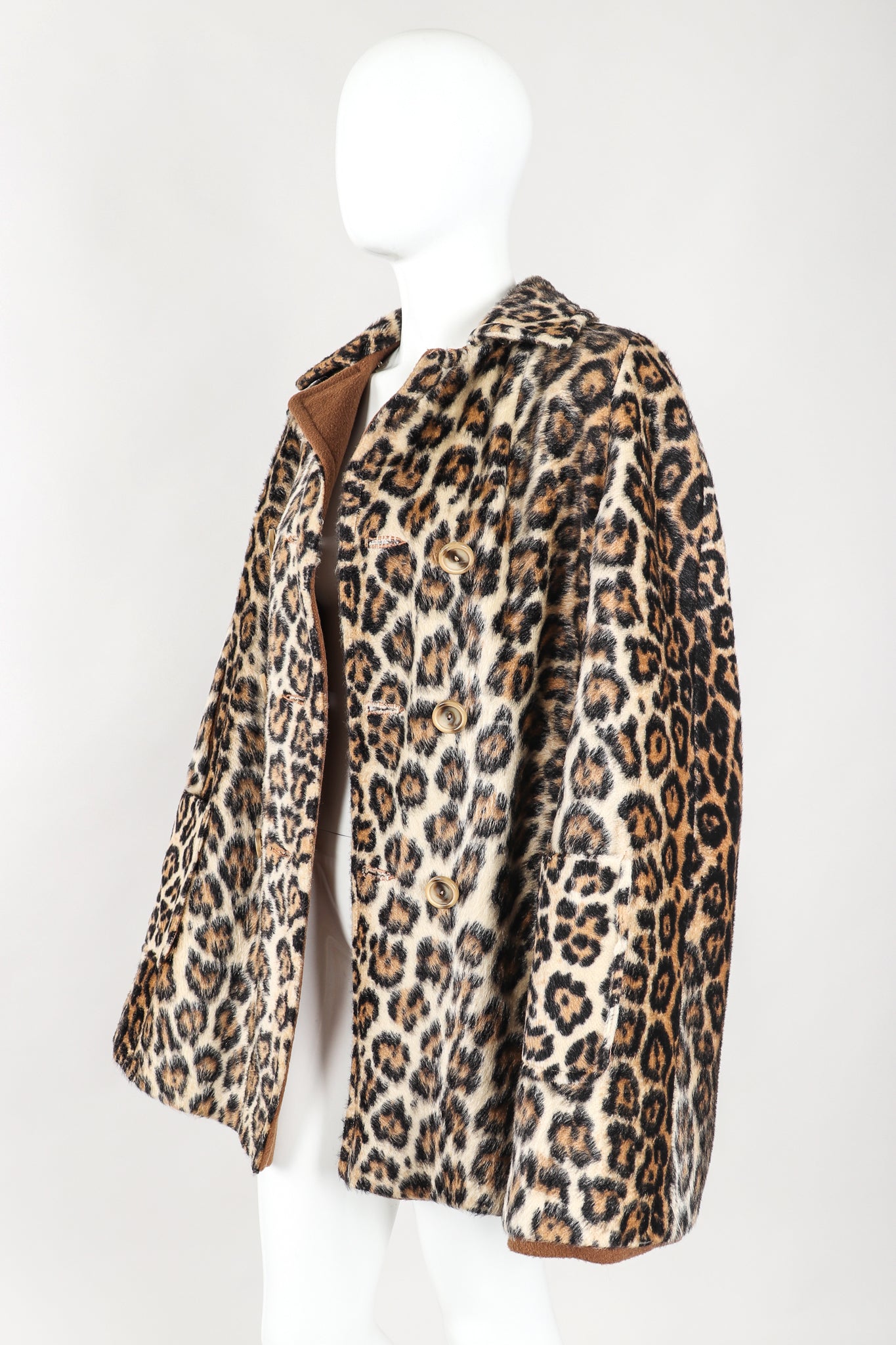 Recess Designer Consignment Vintage Faux Leopard Reversible Cape Los Angeles Resale