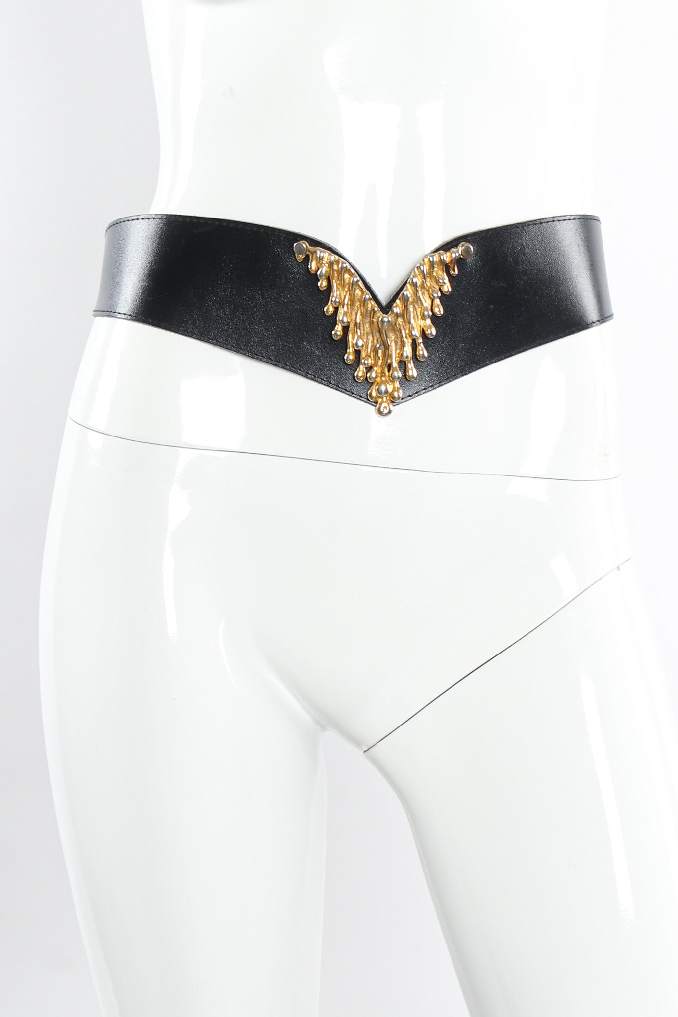 Black leather vintage wing shape belt with dripping gold V accent on mannequin @recessla