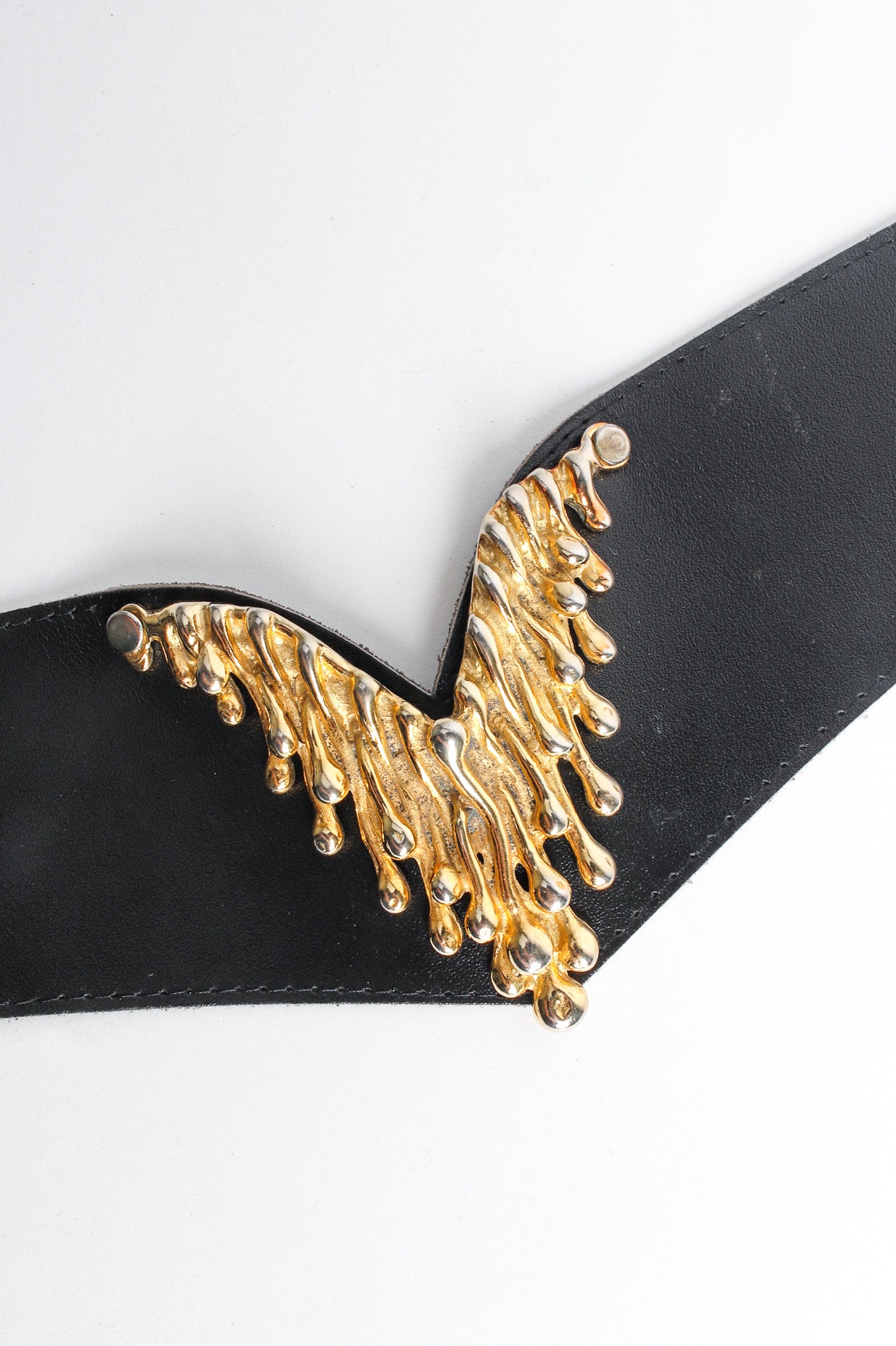 Black leather vintage wing shape belt with dripping gold V accent V close @recessla