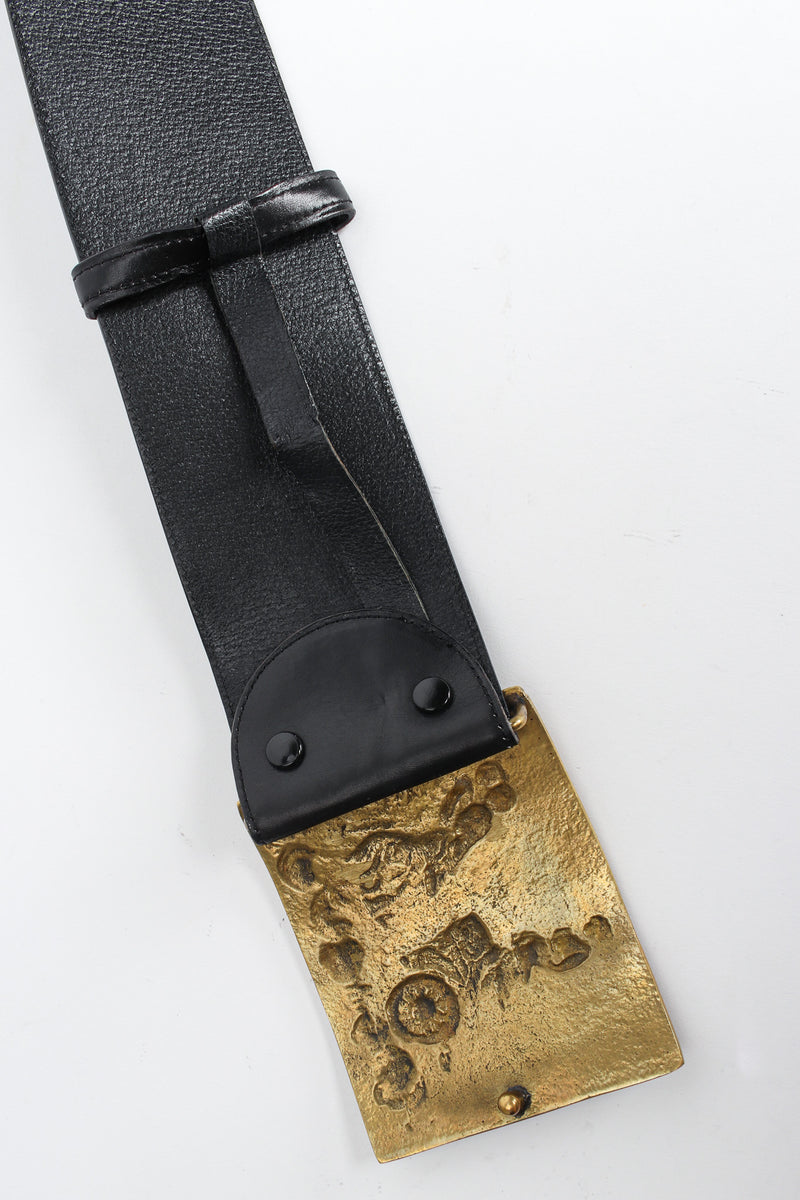 Vintage statement Roman chariot tableau buckle leather belt inside buckle @recessla