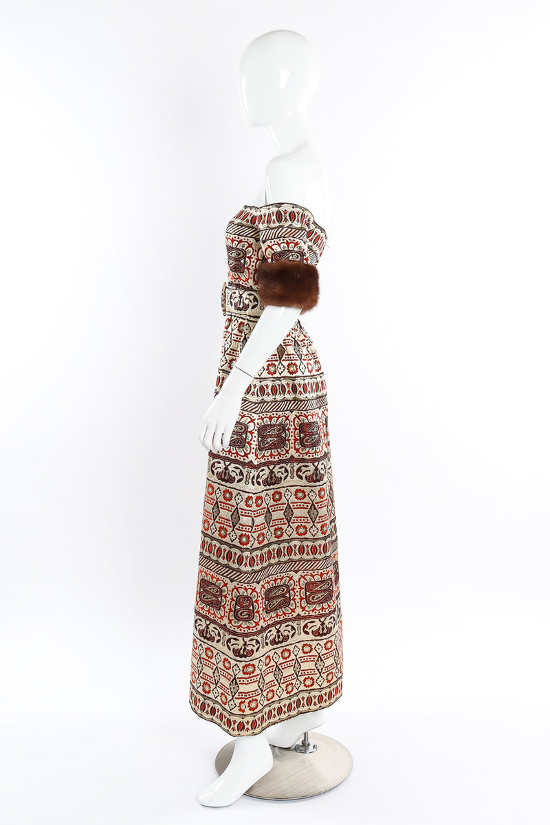 Gown by Oscar de La Renta mannequin side @recessla