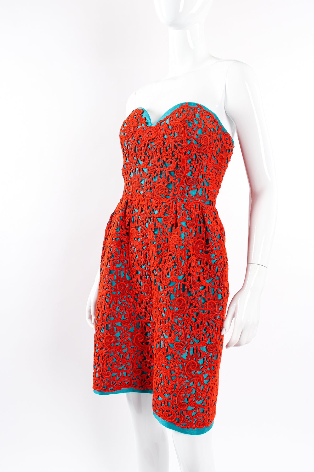 open lace back dress Vintage Oscar de la Renta Venetian Lace Strapless Sweetheart Dress – Recess